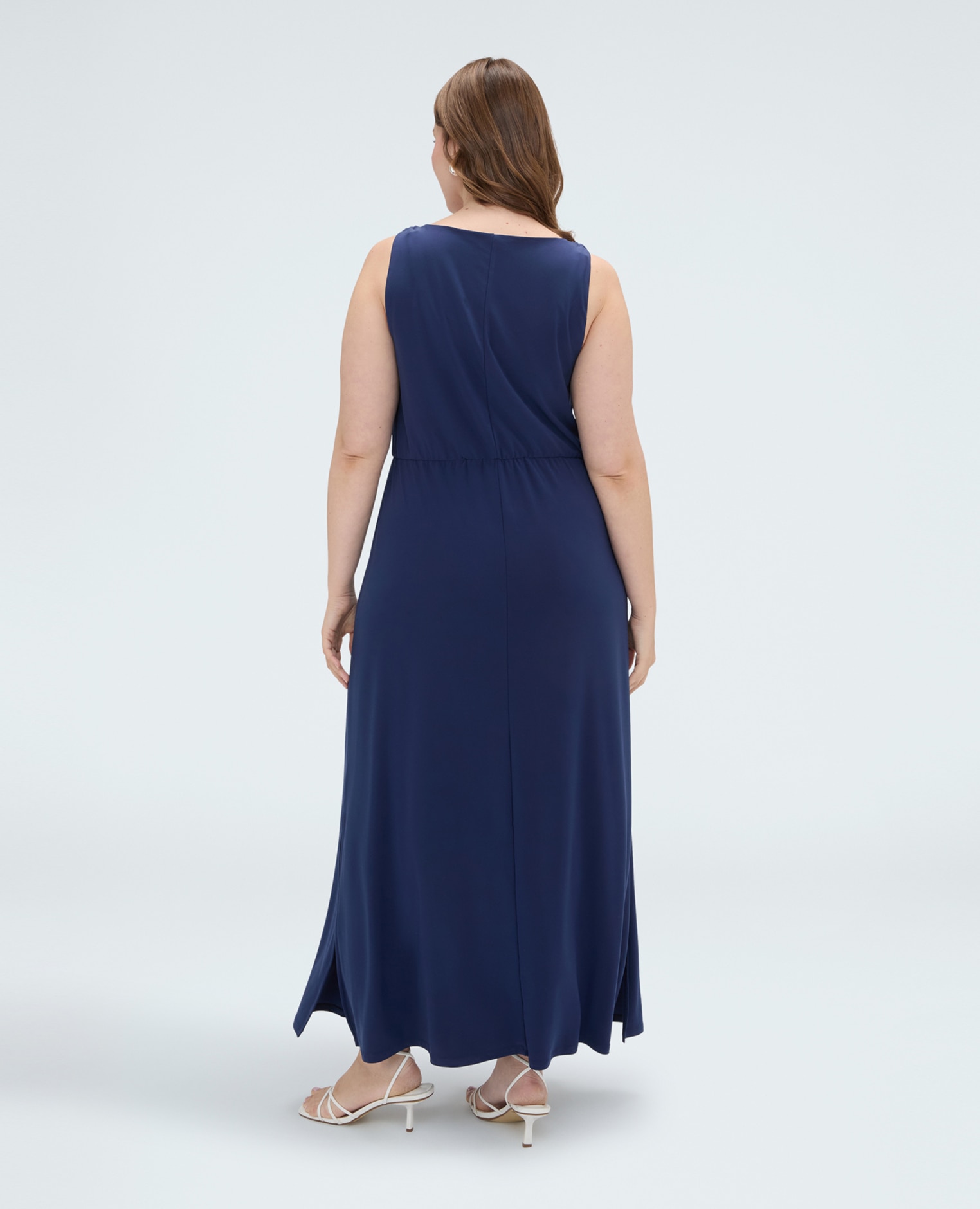Vestido dream con escote en v sin mangas con cintura definida y falda acampanada - Fiorella Rubino - Azul Azul-2
