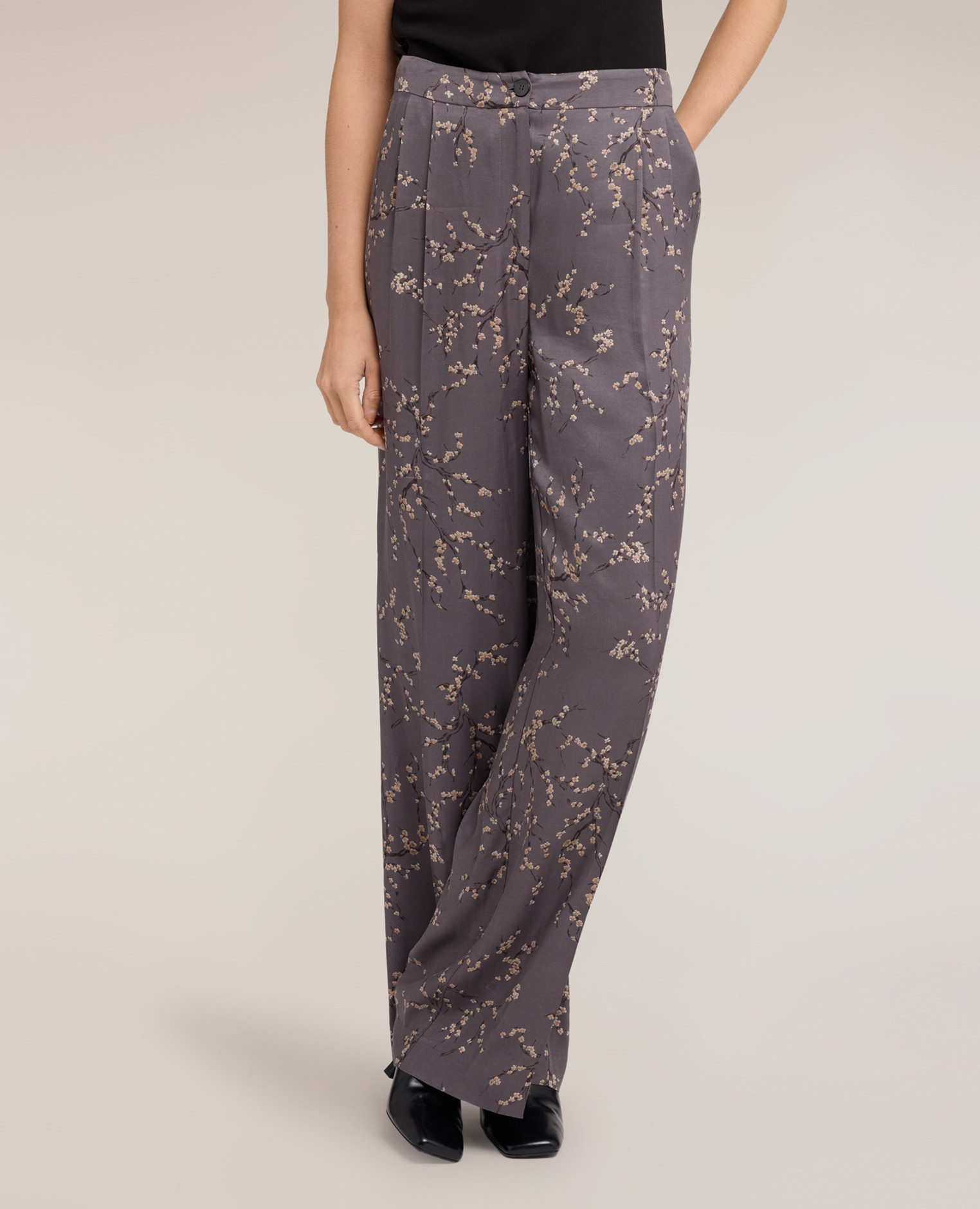 Pantalones de mujer palazzo de twill de viscosa con estampado de flores cierre frontal con botón y cremallera - Motivi - Gris Gris-3