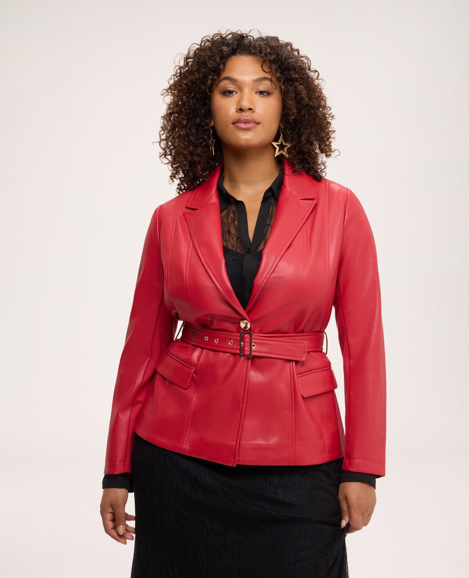 Blazer de mujer en tejido revestido con cinturón cinturón a juego con hebilla metálica ajustable y pasadores bolsillos con solapa en el frente - Fiorella Rubino - Rojo Rojo-1