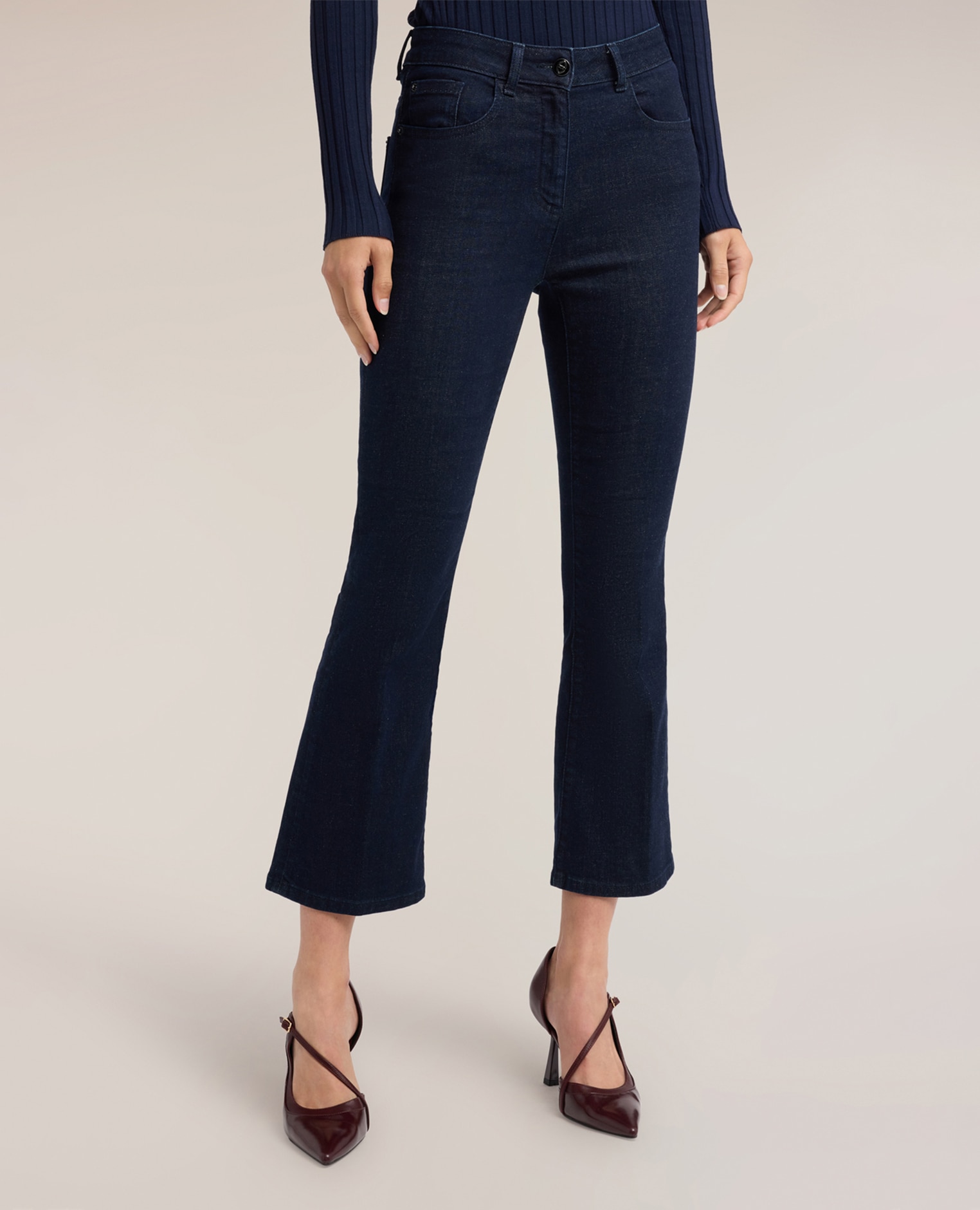 Jeans de mujer kick flare con raya planchada talle alto cierre con botón y cremallera - Motivi - Azul Azul-3