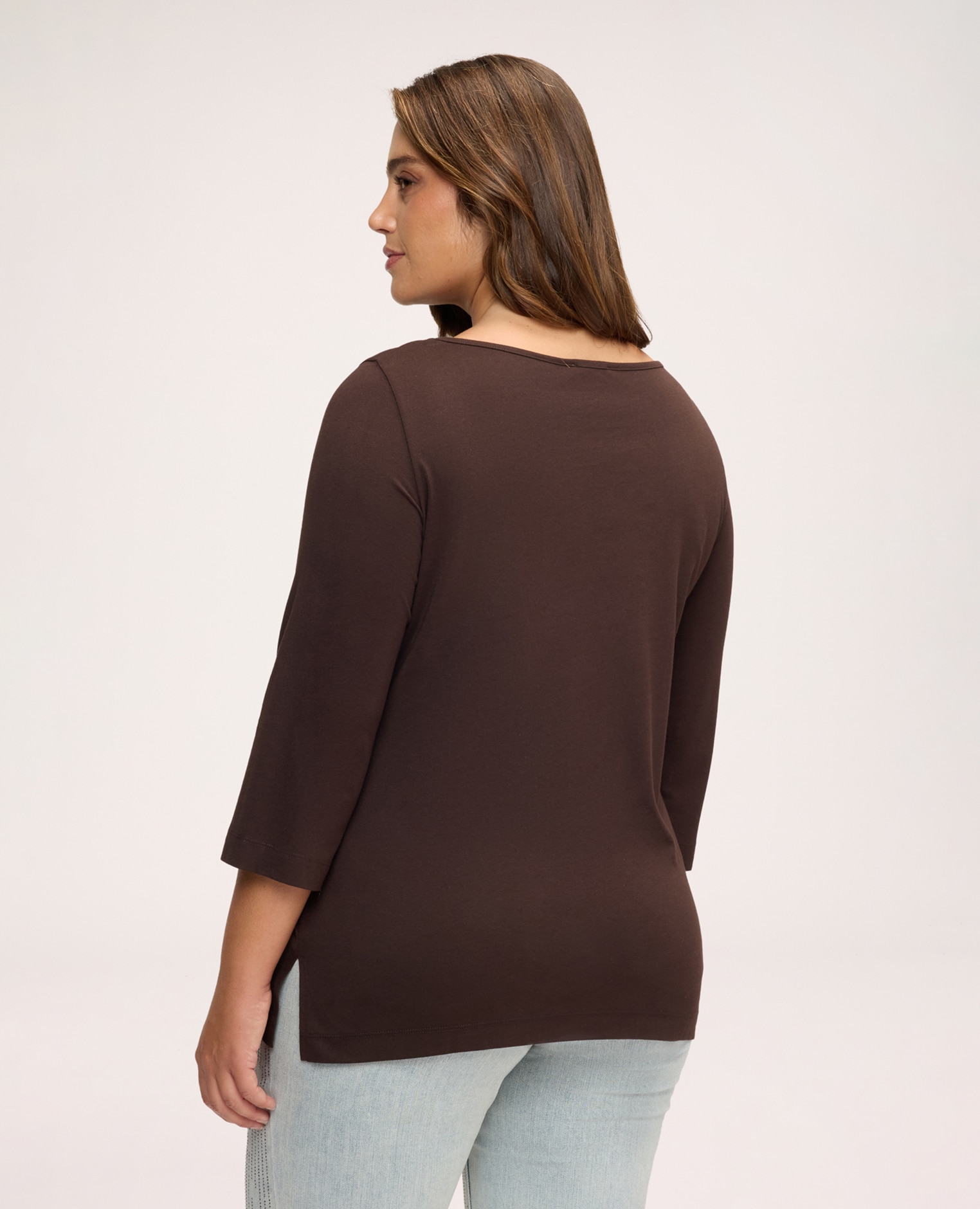 Camiseta de mujer con escote barco ajuste para el máximo confort - Fiorella Rubino - Marrón Marrón-2