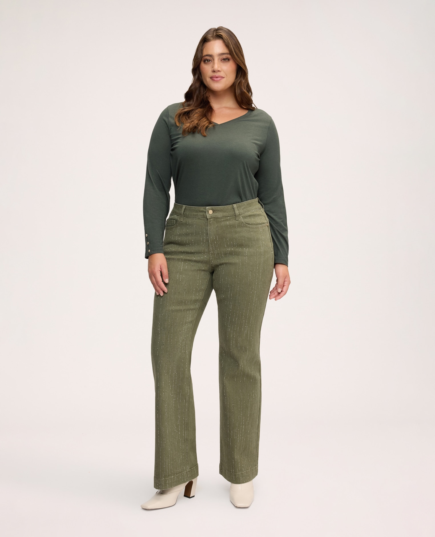 Camiseta de mujer de punto con botones en los puños para un ajuste súper cómodo - Fiorella Rubino - Verde militar Verde militar-3