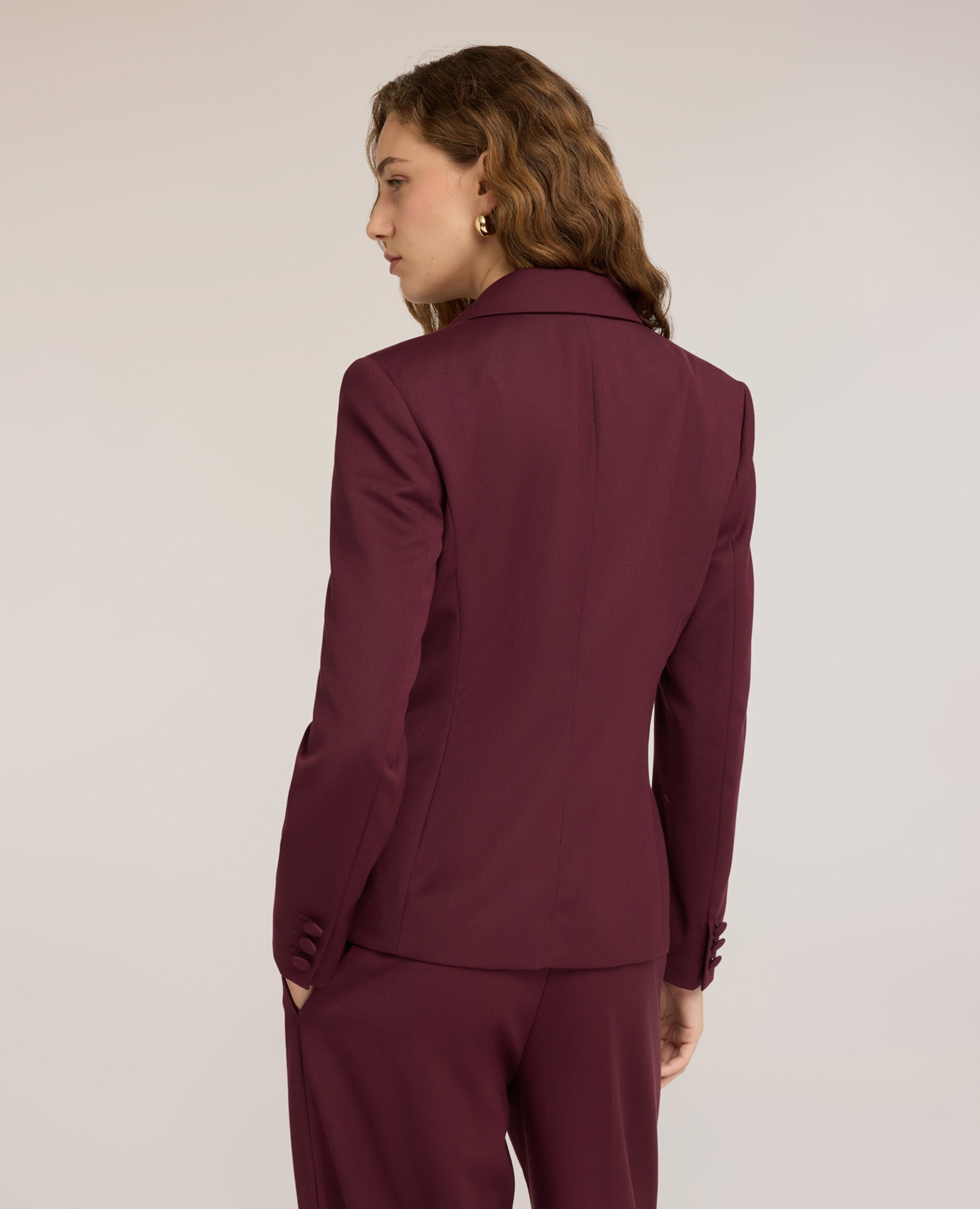 Blazer de mujer cruzado con botones forrados cuello de solapa con cierre cruzado y botones forrados - Motivi - Burdeos Burdeos-2