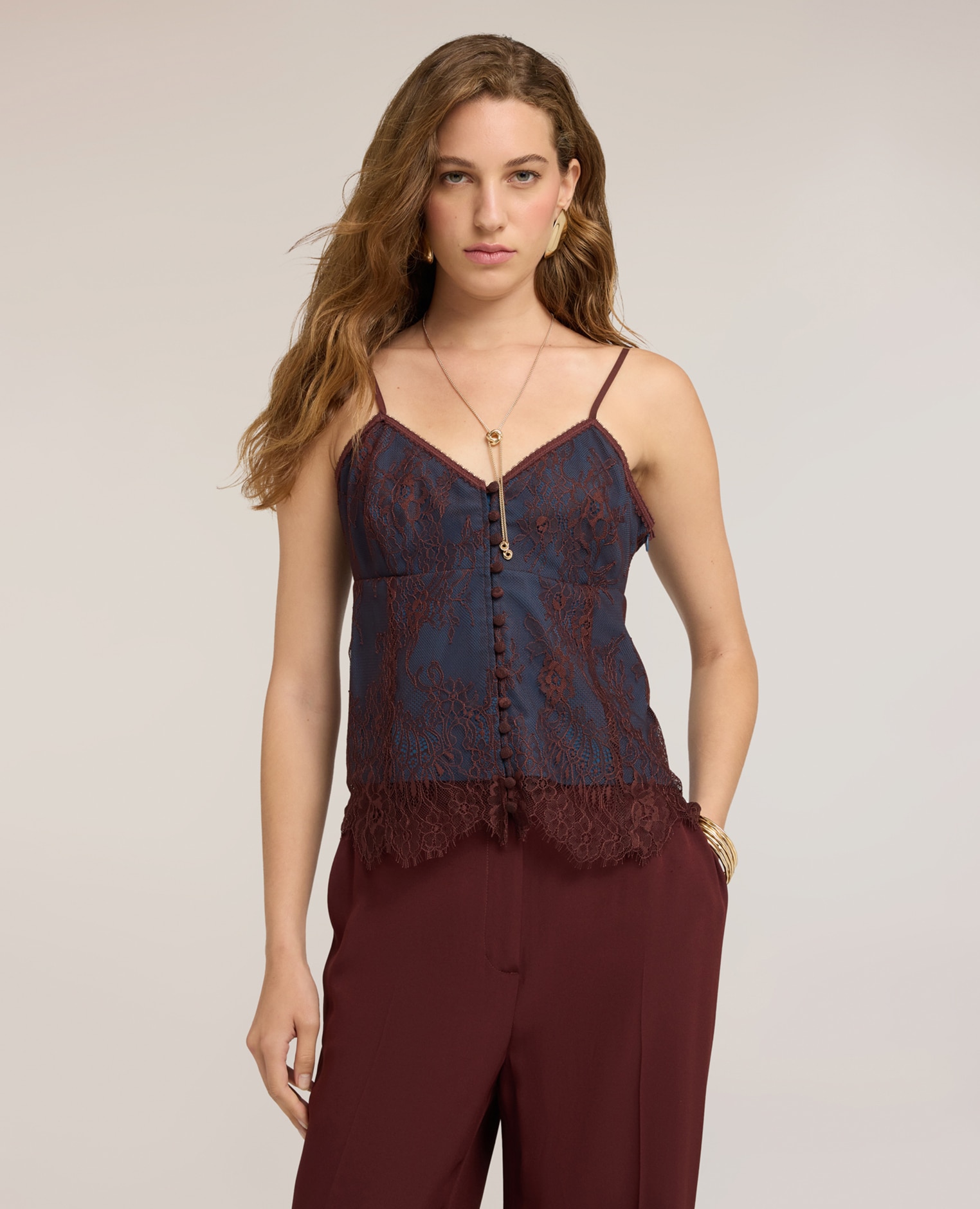 Top de mujer de encaje con camisola interior y dobladillo festoneado ajuste entallado cierre frontal con botones forrados - Motivi - Azul Azul-1
