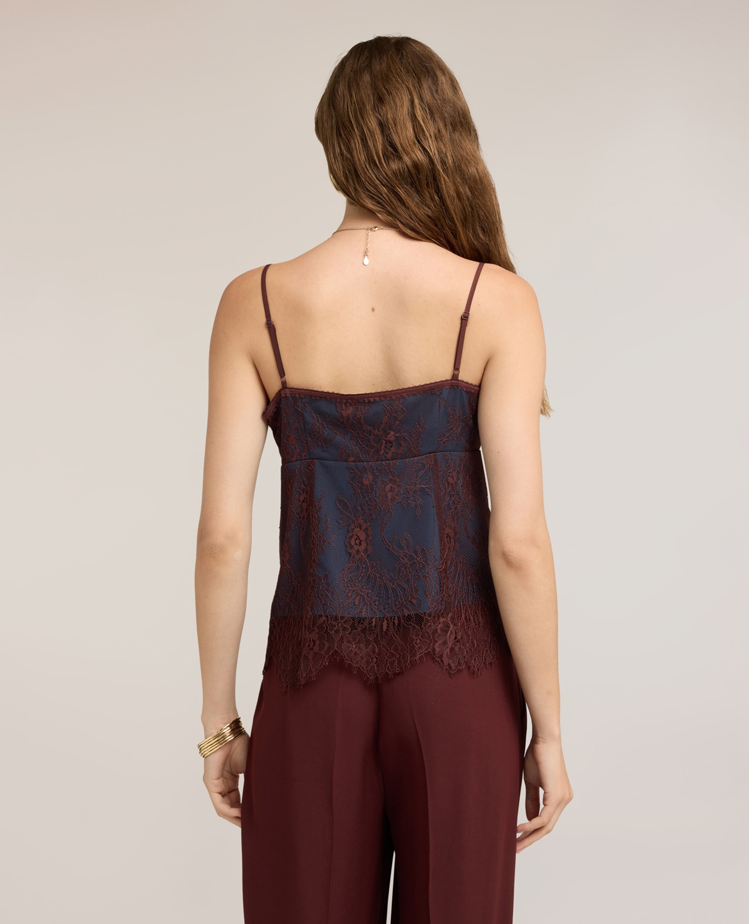 Top de mujer de encaje con camisola interior y dobladillo festoneado ajuste entallado cierre frontal con botones forrados - Motivi - Azul Azul-2