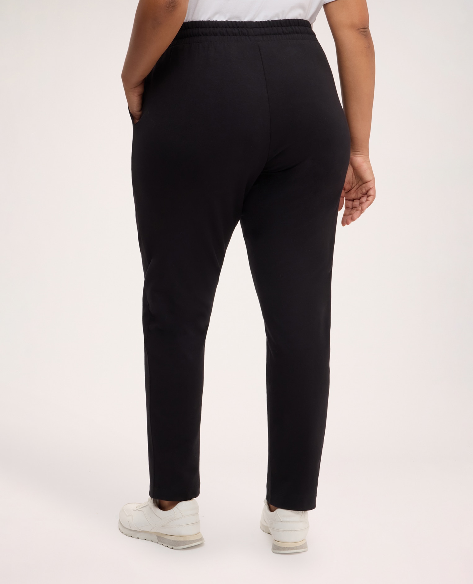 Joggers de mujer de algodón con cordón en la cintura tejido de felpa - Fiorella Rubino - Negro Negro-2