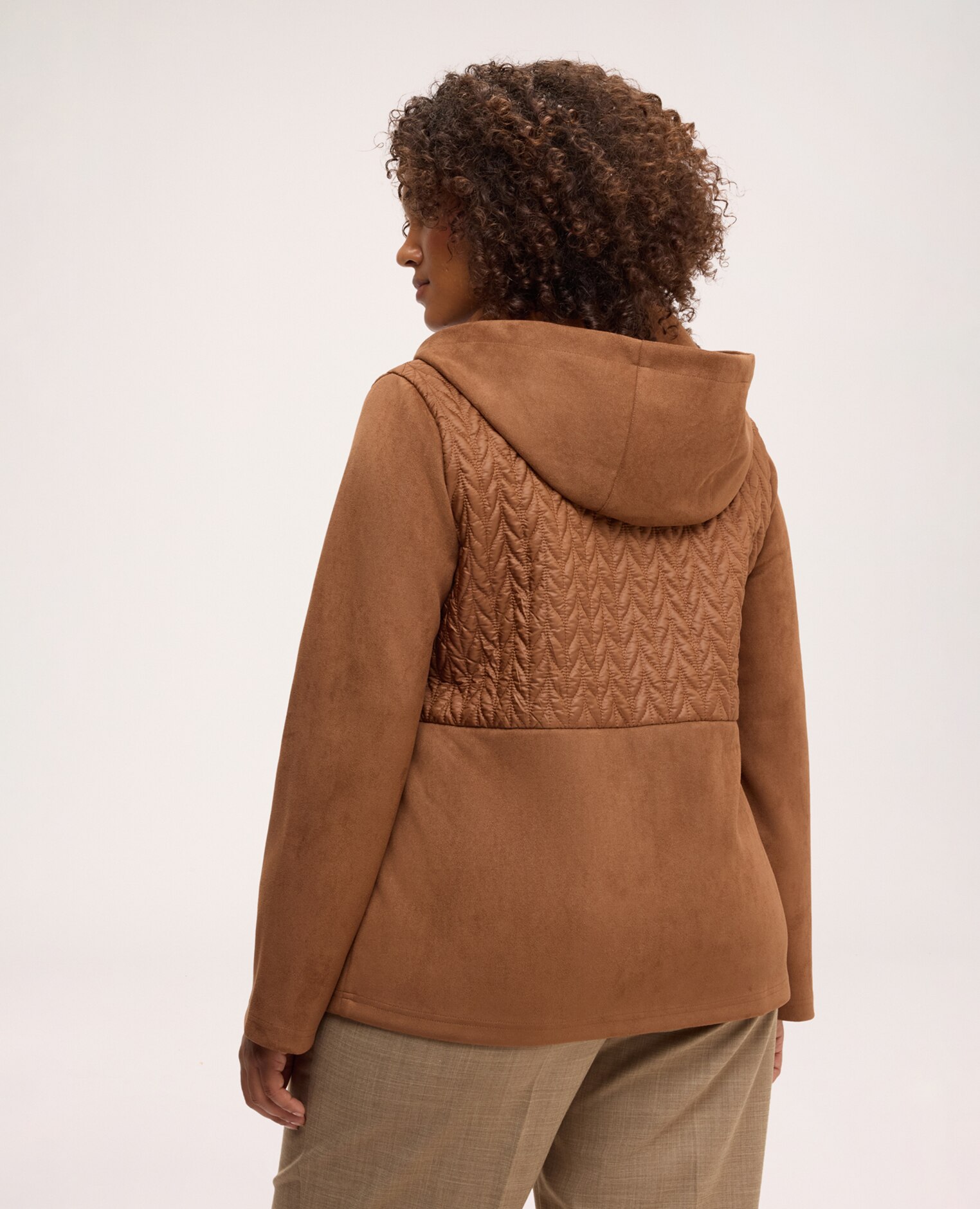 Chaqueta de mujer bimaterial soft touch construcción combo que alterna dos tejidos diferentes - Fiorella Rubino - Marrón Marrón-2