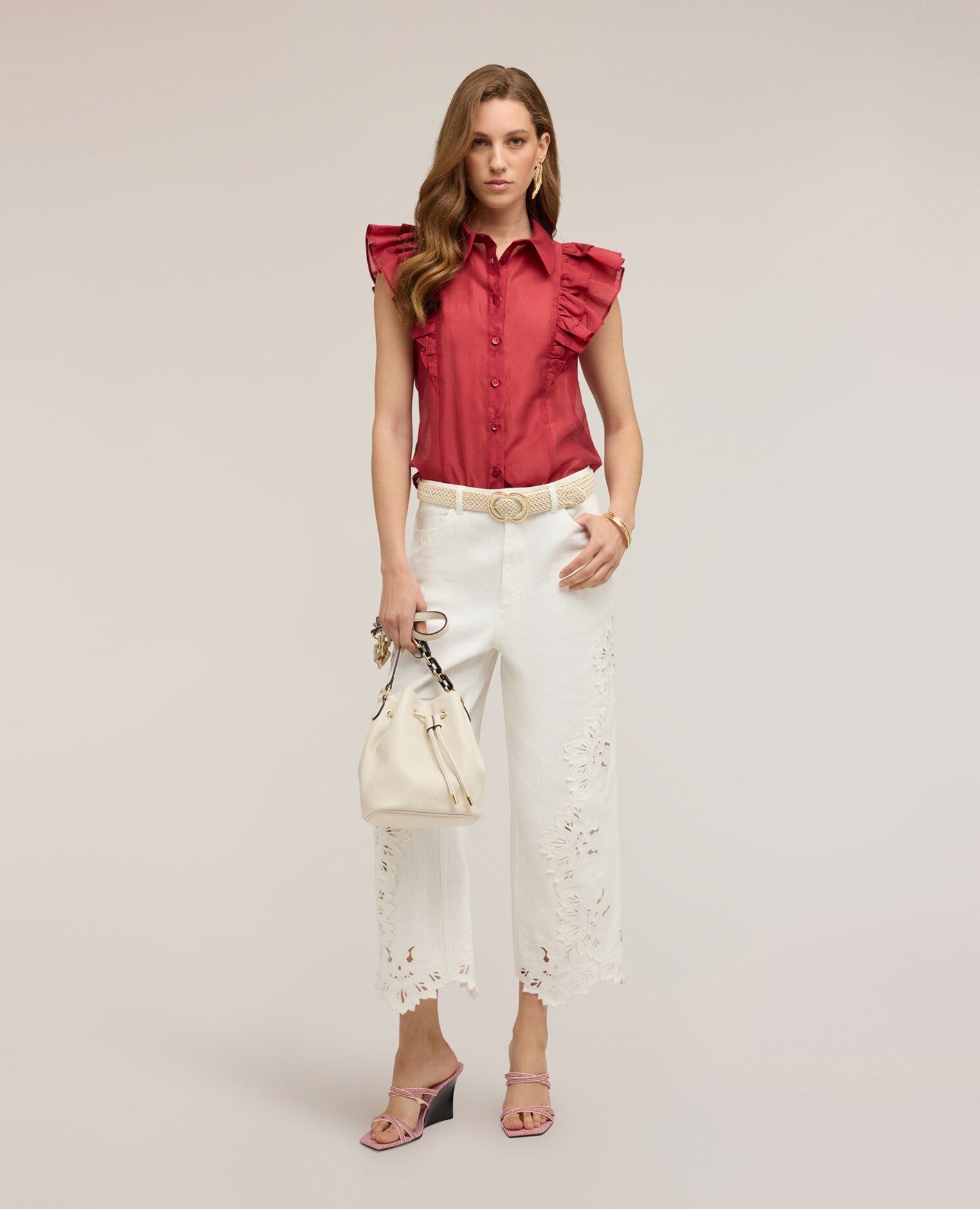 Camisa de mujer de muselina con volantes cuello clásico con botonadura frontal - Motivi - Rojo Rojo-3