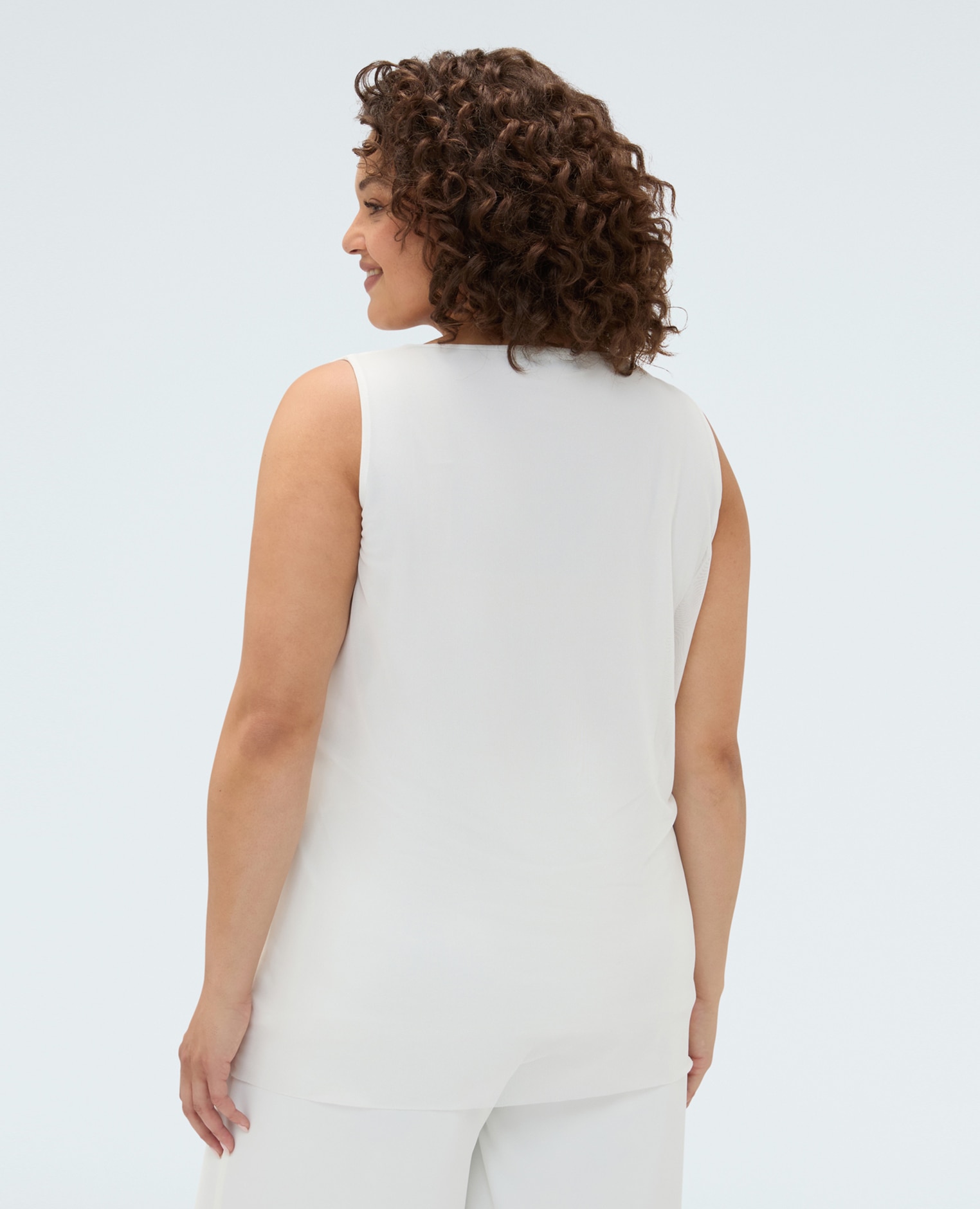 Top de mujer de tul con escote en v ajuste y diseño para el máximo confort - Fiorella Rubino - Blanco Blanco-2