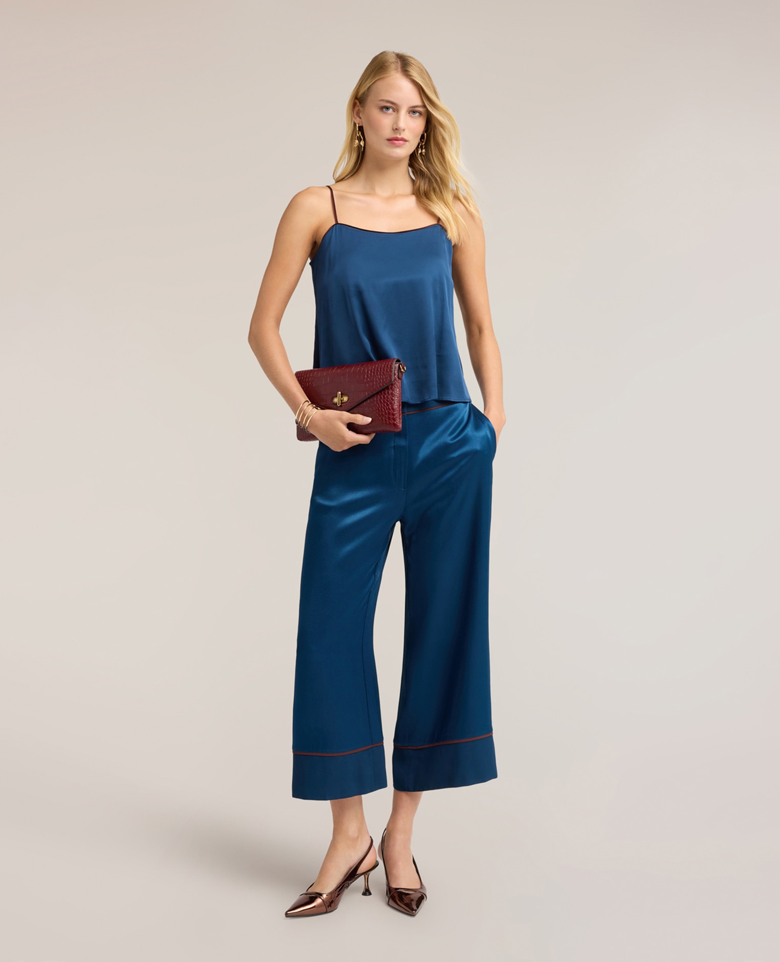 Top de mujer de raso con perfiles en contraste ajuste regular sin cierre - Motivi - Azul Azul-3