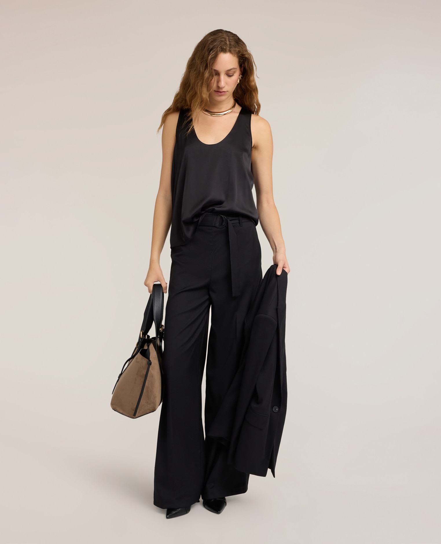Top de mujer de satén de viscosa con escote pronunciado ajuste regular - Motivi - Negro Negro-3