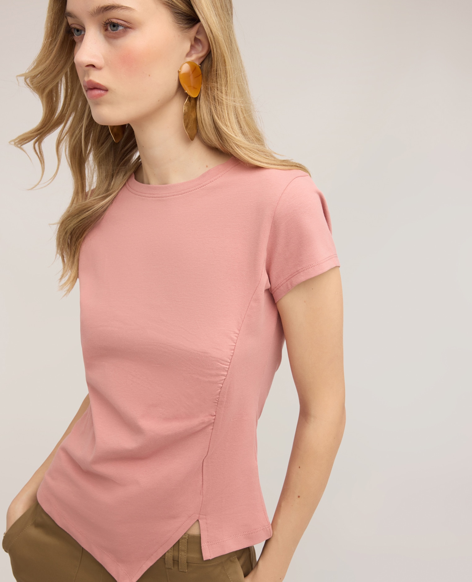 Camiseta de mujer con drapeado lateral asimétrico ajuste entallado con drapeado lateral en el delantero - Motivi - Rosa Rosa-4
