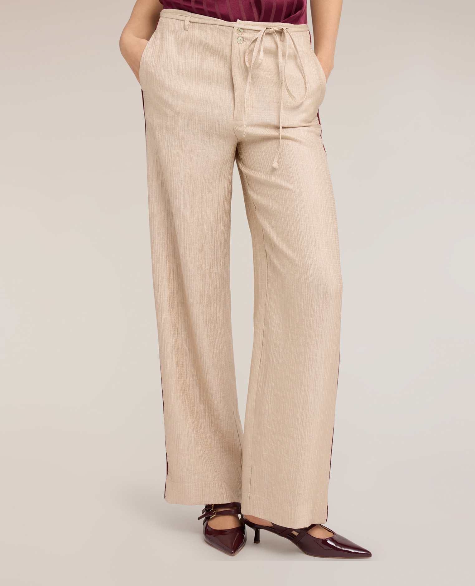 Pantalones de mujer palazzo de crepón ajuste ancho cierre frontal con botones y cremallera - Motivi - Beige Beige-3
