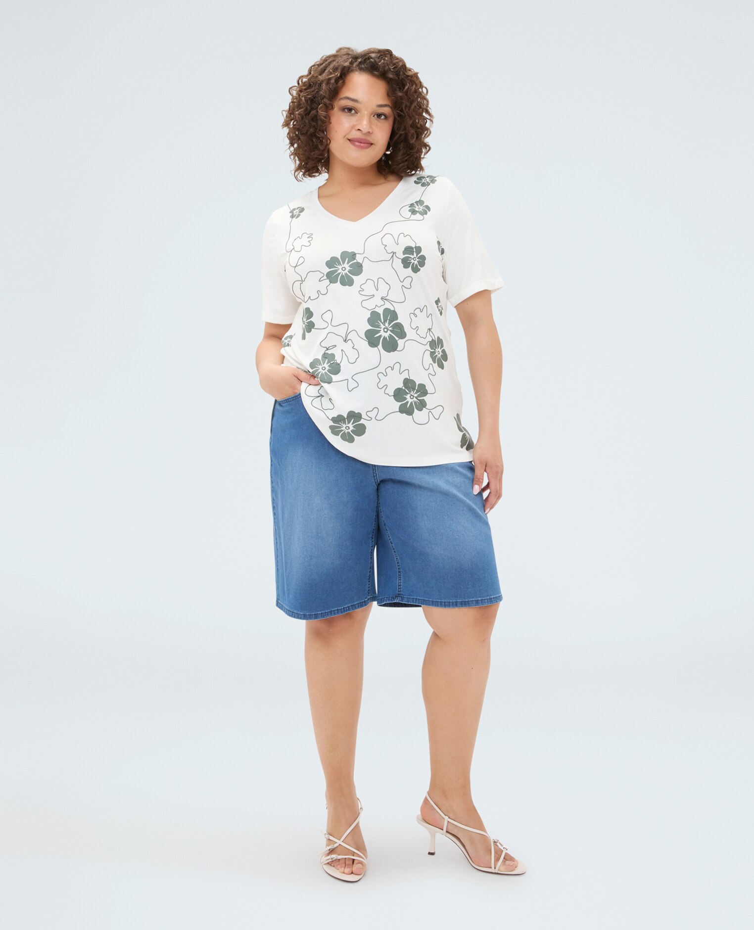 Camiseta de mujer de viscosa con estampado floral y bordado ajuste y diseño para el máximo confort - Fiorella Rubino - Blanco Blanco-3