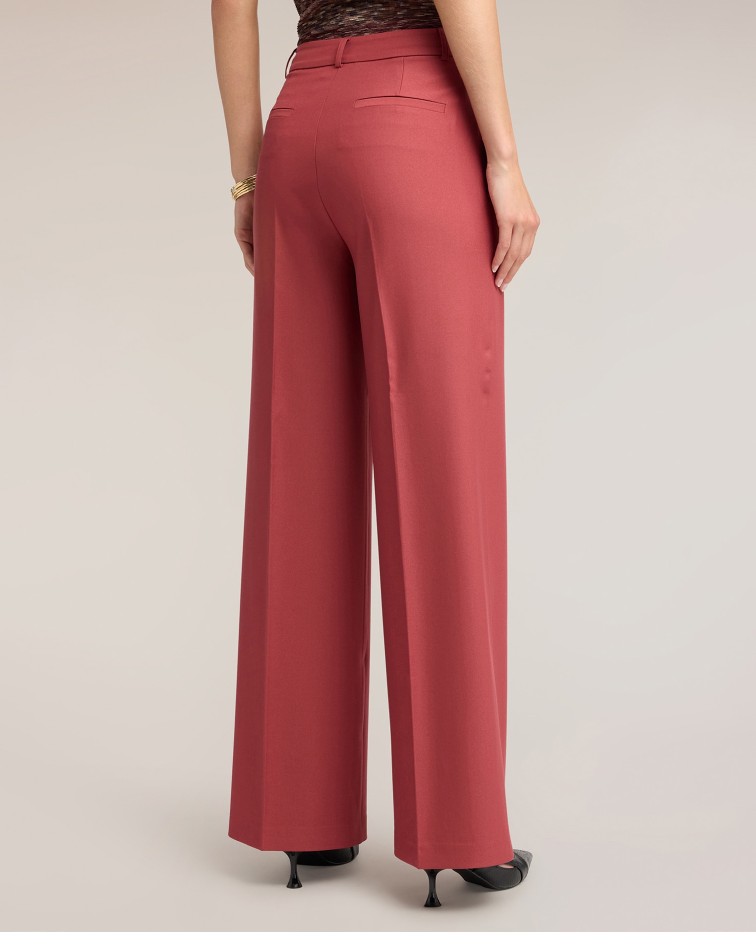 Pantalones de mujer palazzo fluidos con pliegue marcado abertura frontal con botón y cremallera oculta - Motivi - Rojo Rojo-2