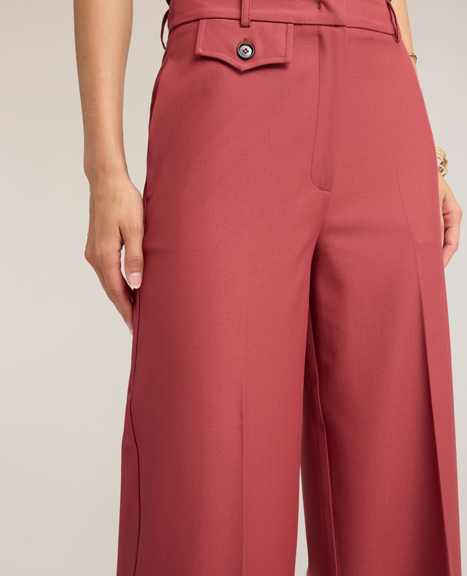 Pantalones de mujer palazzo fluidos con pliegue marcado abertura frontal con botón y cremallera oculta - Motivi - Rojo Rojo-4