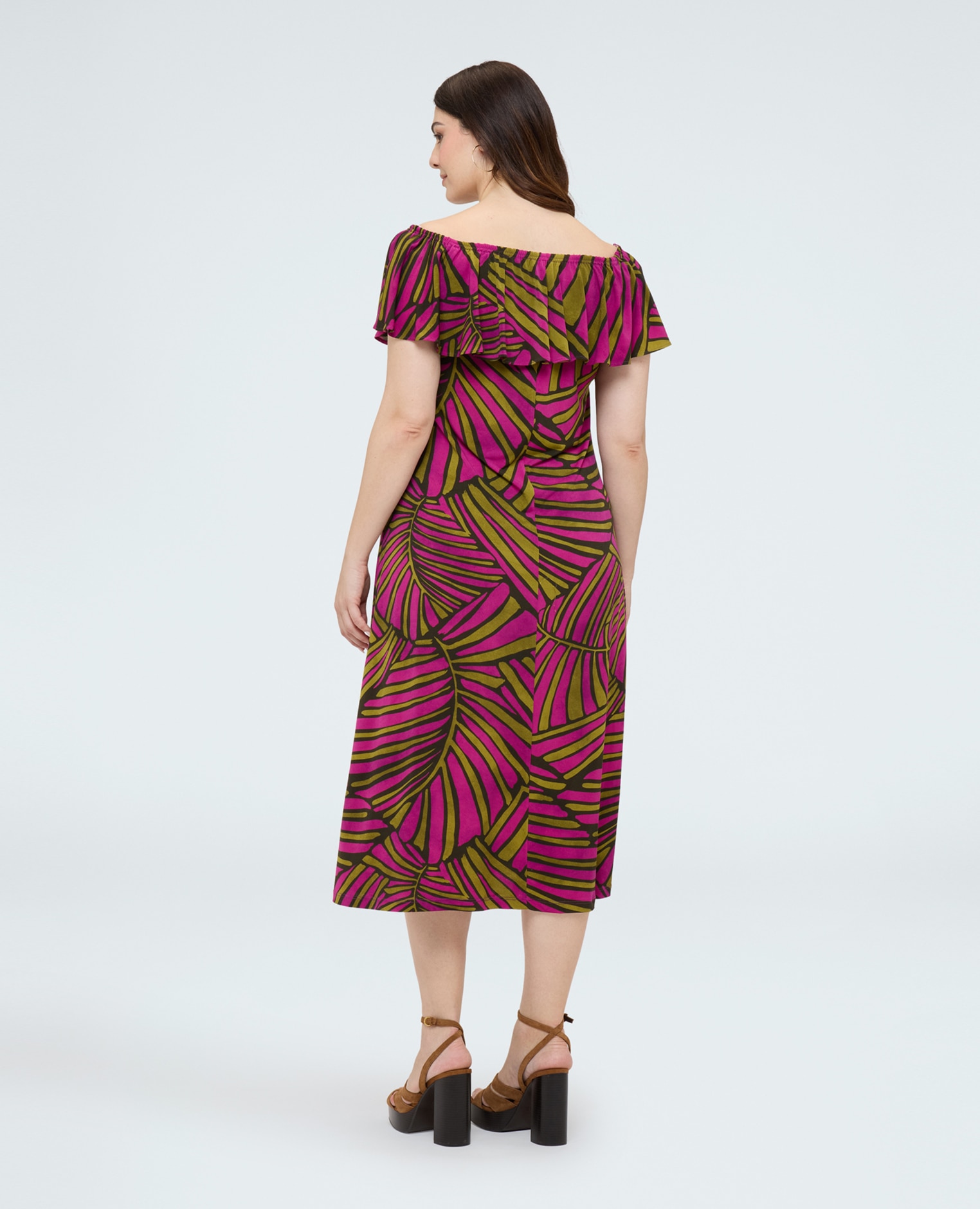 Vestido chill off shoulder con estampado volante drapeado en el escote - Fiorella Rubino - Fucsia Fucsia-2