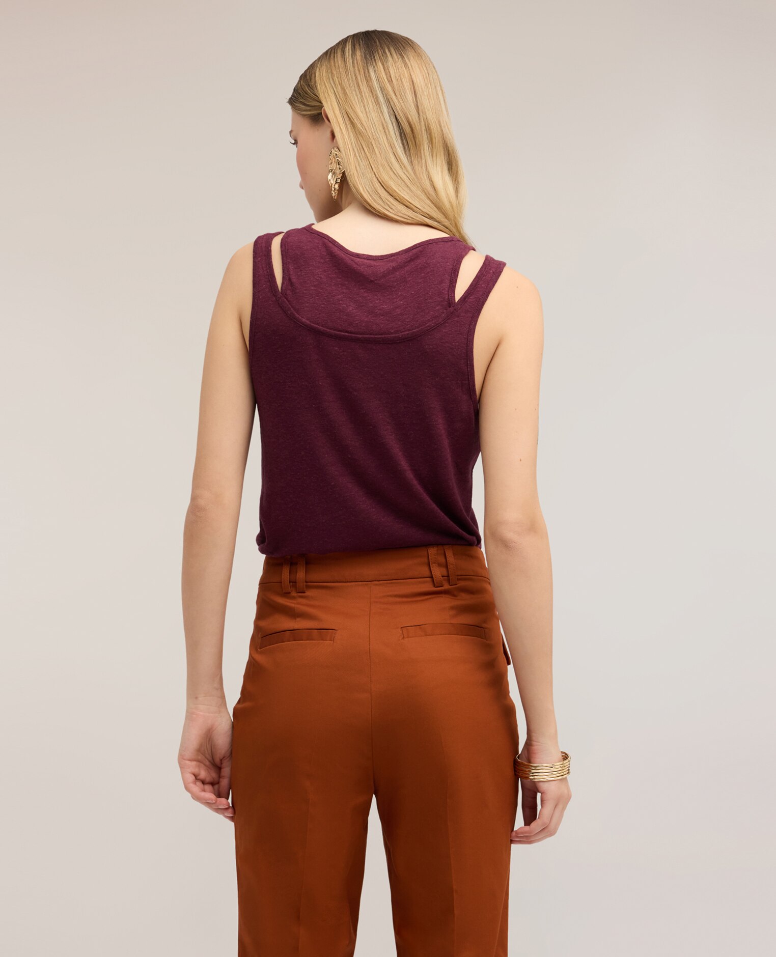 Top de mujer de mezcla de lino con cut-out en los hombros ajuste regular sin cierre - Motivi - Burdeos Burdeos-2