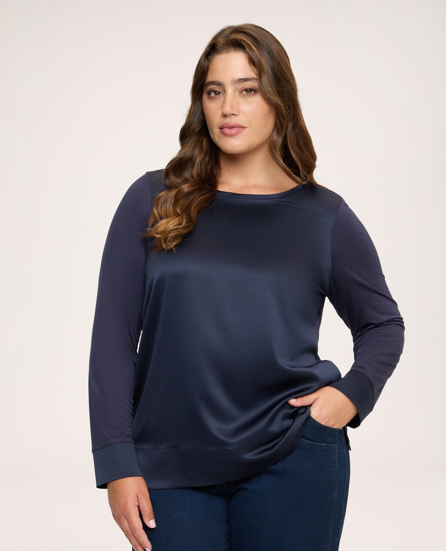 Imagen 1 de Camiseta de mujer bimaterial en raso y jersey construcción bimaterial para el máximo confort - Fiorella Rubino - Azul Azul