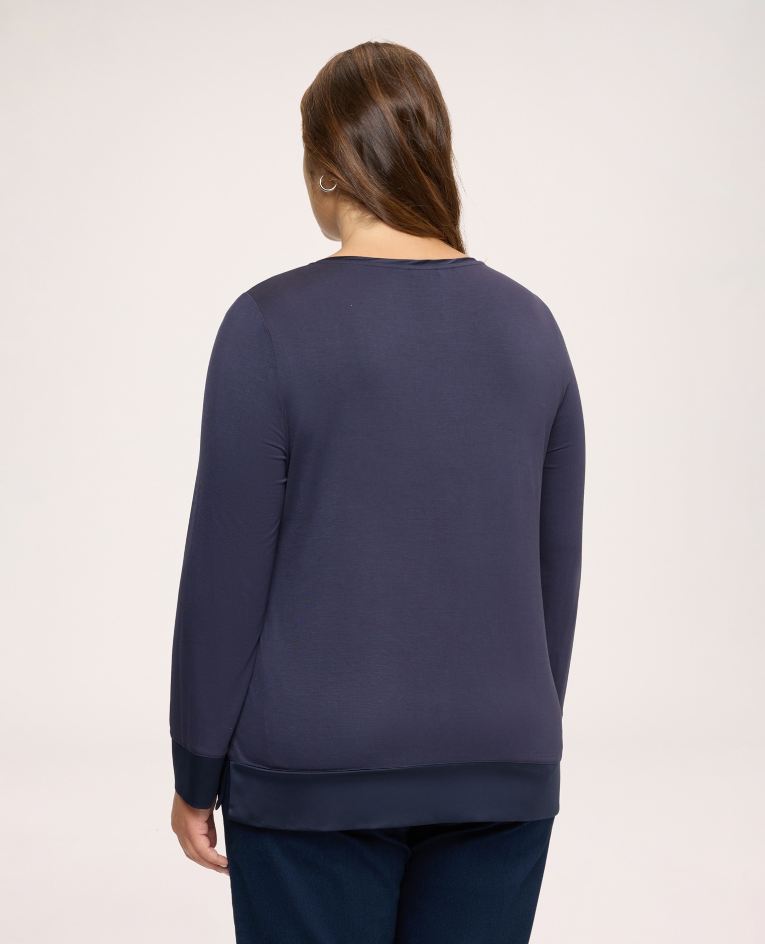Imagen 2 de Camiseta de mujer bimaterial en raso y jersey construcción bimaterial para el máximo confort - Fiorella Rubino - Azul Azul