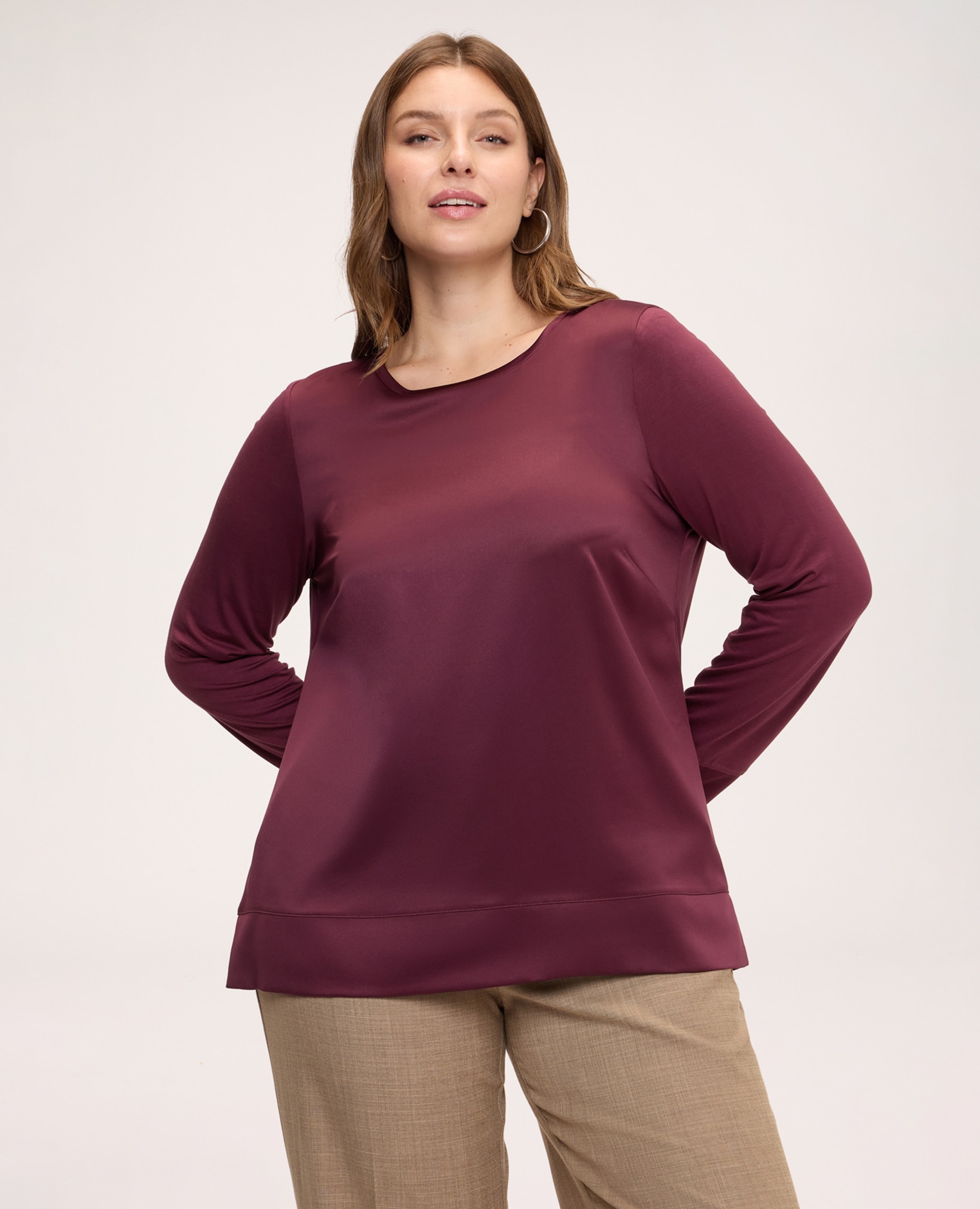 Imagen 1 de Camiseta de mujer bimaterial en raso y jersey construcción bimaterial para el máximo confort Burdeos