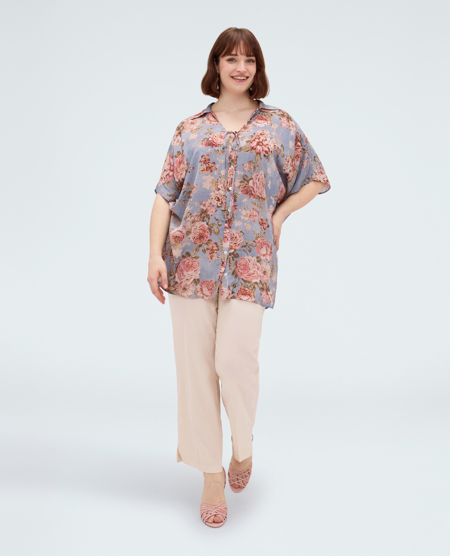 Camisa de mujer con estampado floral para una sensación agradable en la piel - Fiorella Rubino - Azul claro Azul claro-3