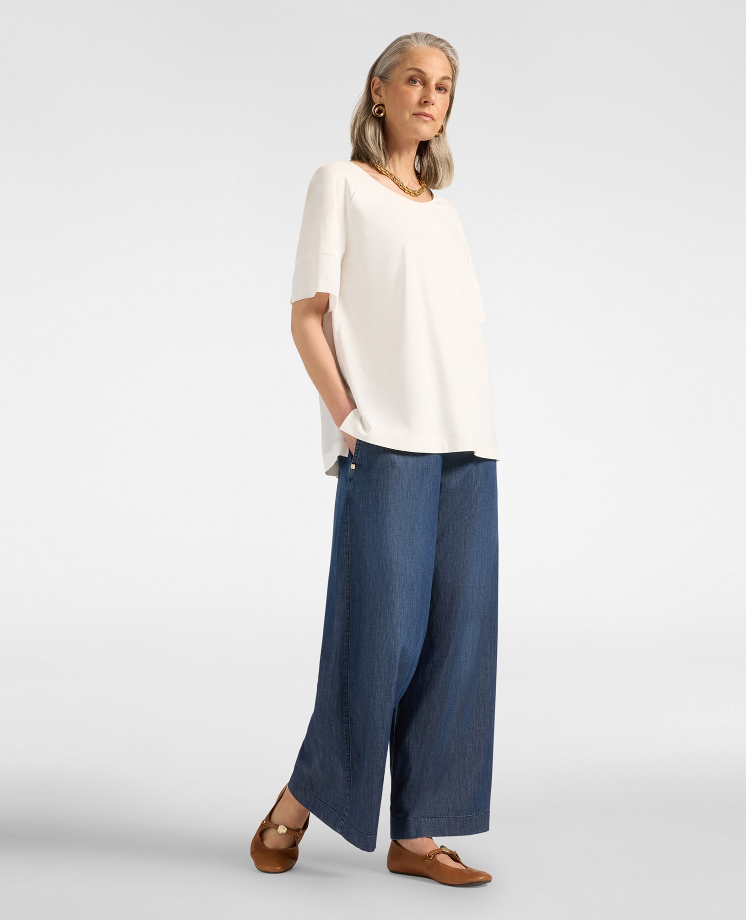 Camiseta de mujer con botones en la espalda mangas cortas de corte raglan con borde de canalé - Elena Miró - Blanco Blanco-3