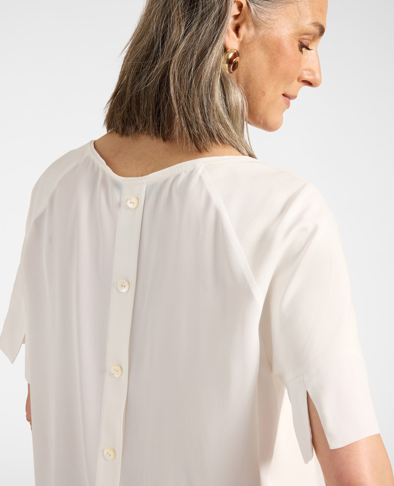 Camiseta de mujer con botones en la espalda mangas cortas de corte raglan con borde de canalé - Elena Miró - Blanco Blanco-4
