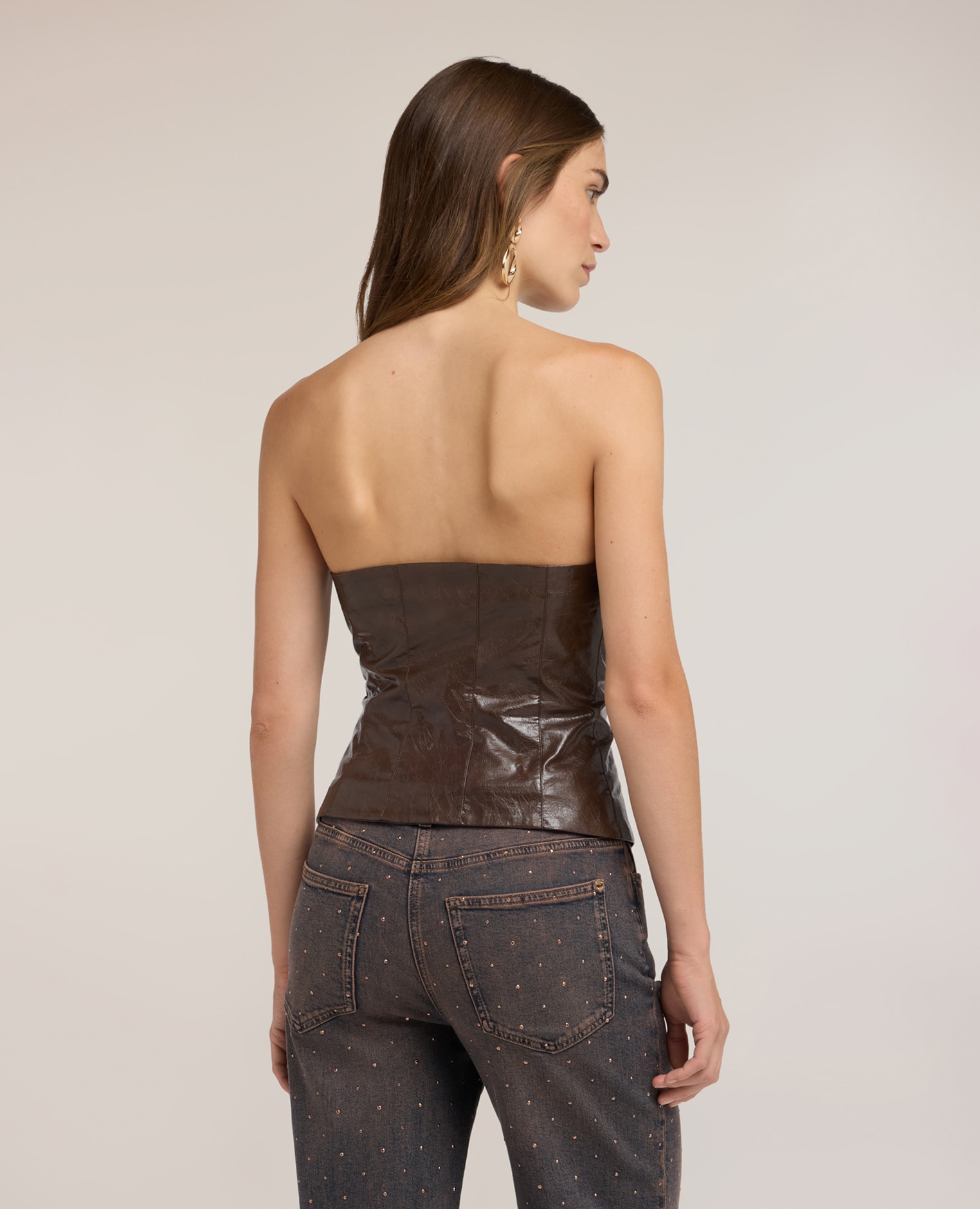 Bustier de mujer brillante con efecto crinkle y cremallera ajuste entallado con cierre de cremallera frontal - Motivi - Marrón Marrón-2
