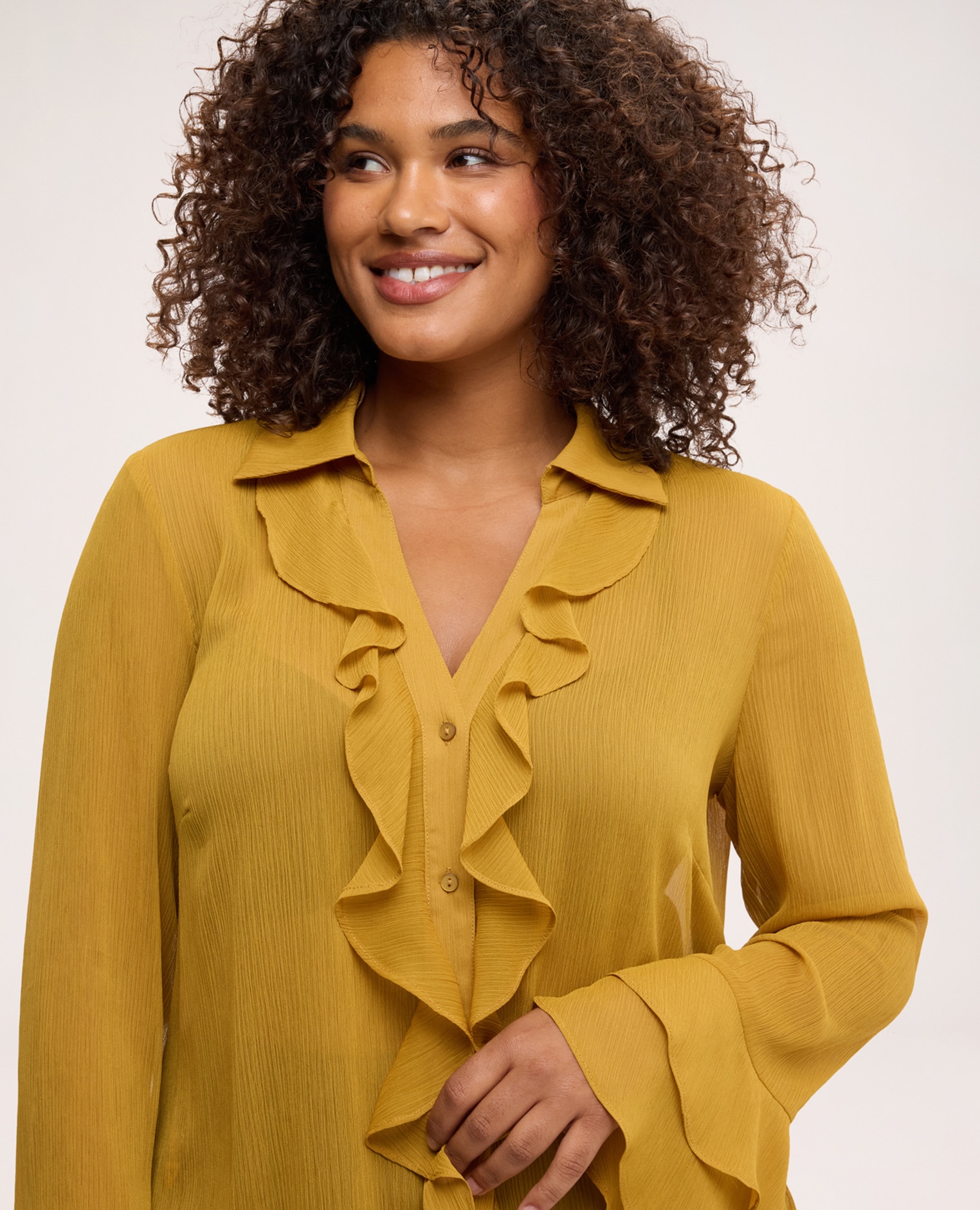 Blusa de mujer de crepé con volante cuello escote en v con volante a lo largo del cierre frontal - Fiorella Rubino - Amarillo Amarillo-4