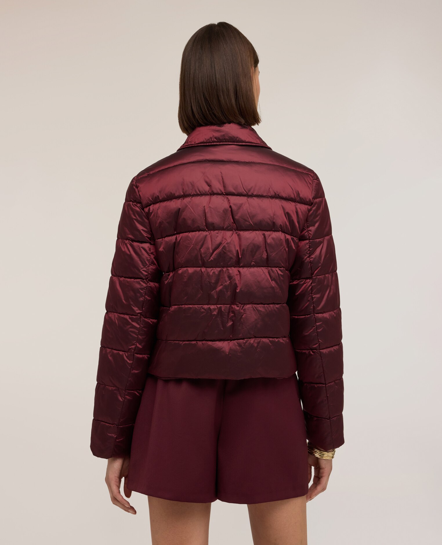 Plumífero de mujer lightweight crop doble botonadura modelo corto ajuste regular - Motivi - Burdeos Burdeos-2