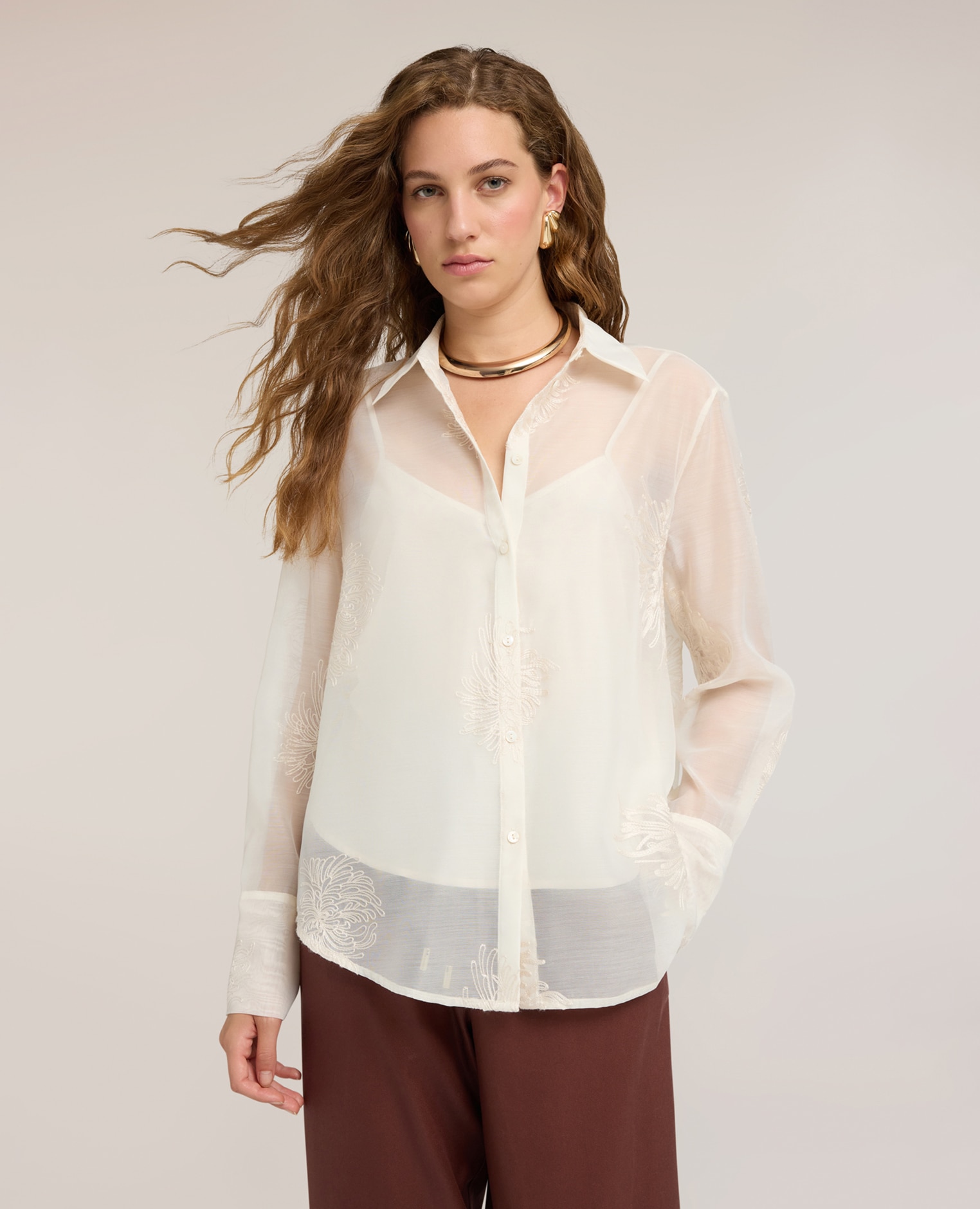 Camisa de mujer de organza con bordados florales ajuste oversize cierre frontal con botones - Motivi - Blanco Blanco-1