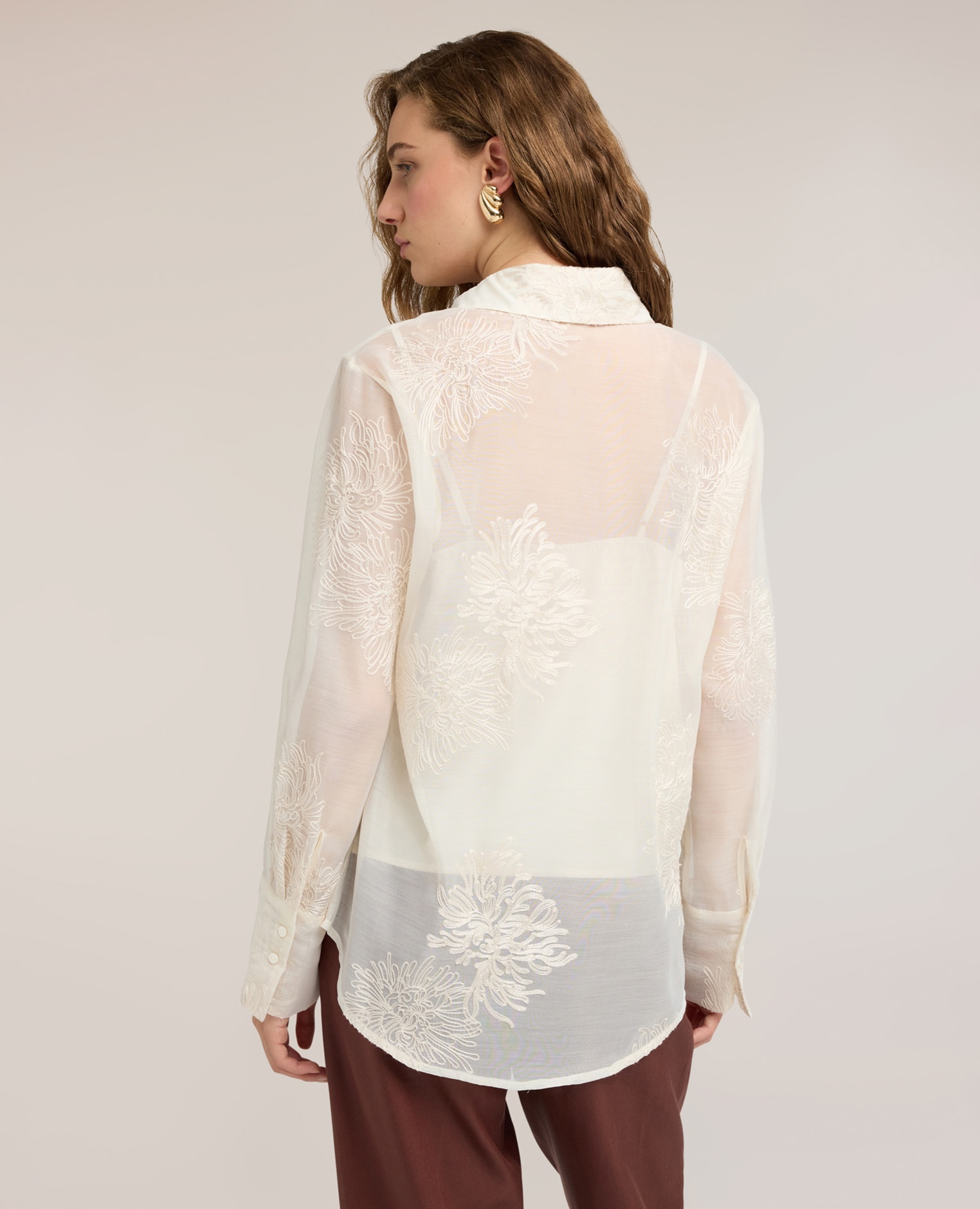 Camisa de mujer de organza con bordados florales ajuste oversize cierre frontal con botones - Motivi - Blanco Blanco-2