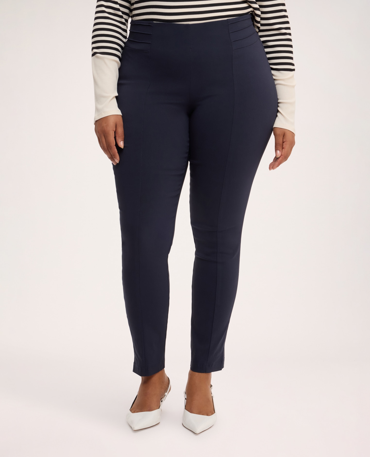 Jeggings de mujer con pliegue frontal y botones decorativos ajuste y diseño para el máximo confort - Fiorella Rubino - Azul Azul-3