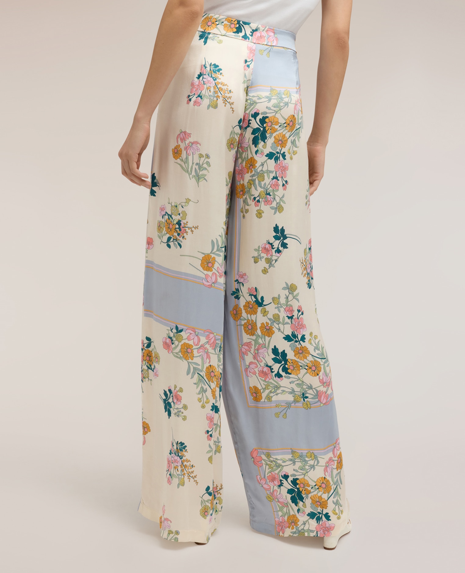 Pantalones de mujer palazzo de raso con estampado ajuste regular apertura frontal con botones y cremallera - Motivi - Blanco Blanco-2