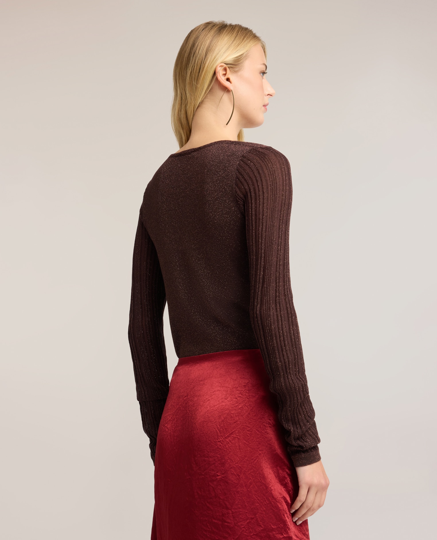Jersey de mujer de lurex con escote en v de viscosa ajuste slim largo medio - Motivi - Marrón Marrón-2