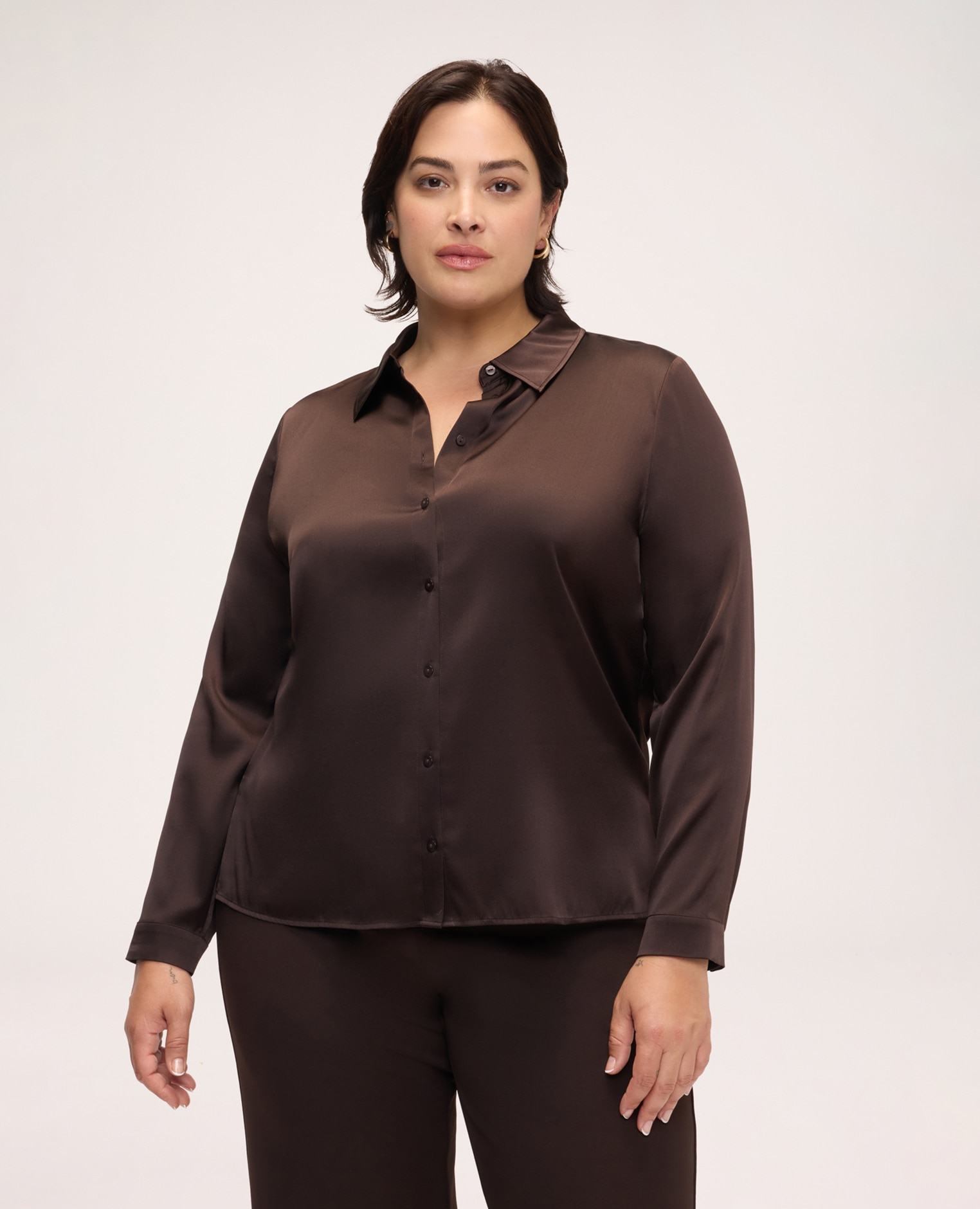 Camisa de mujer de seda elástica con cuello clásico para una sensación suave y agradable sobre la piel - Fiorella Rubino - Marrón Marrón-1