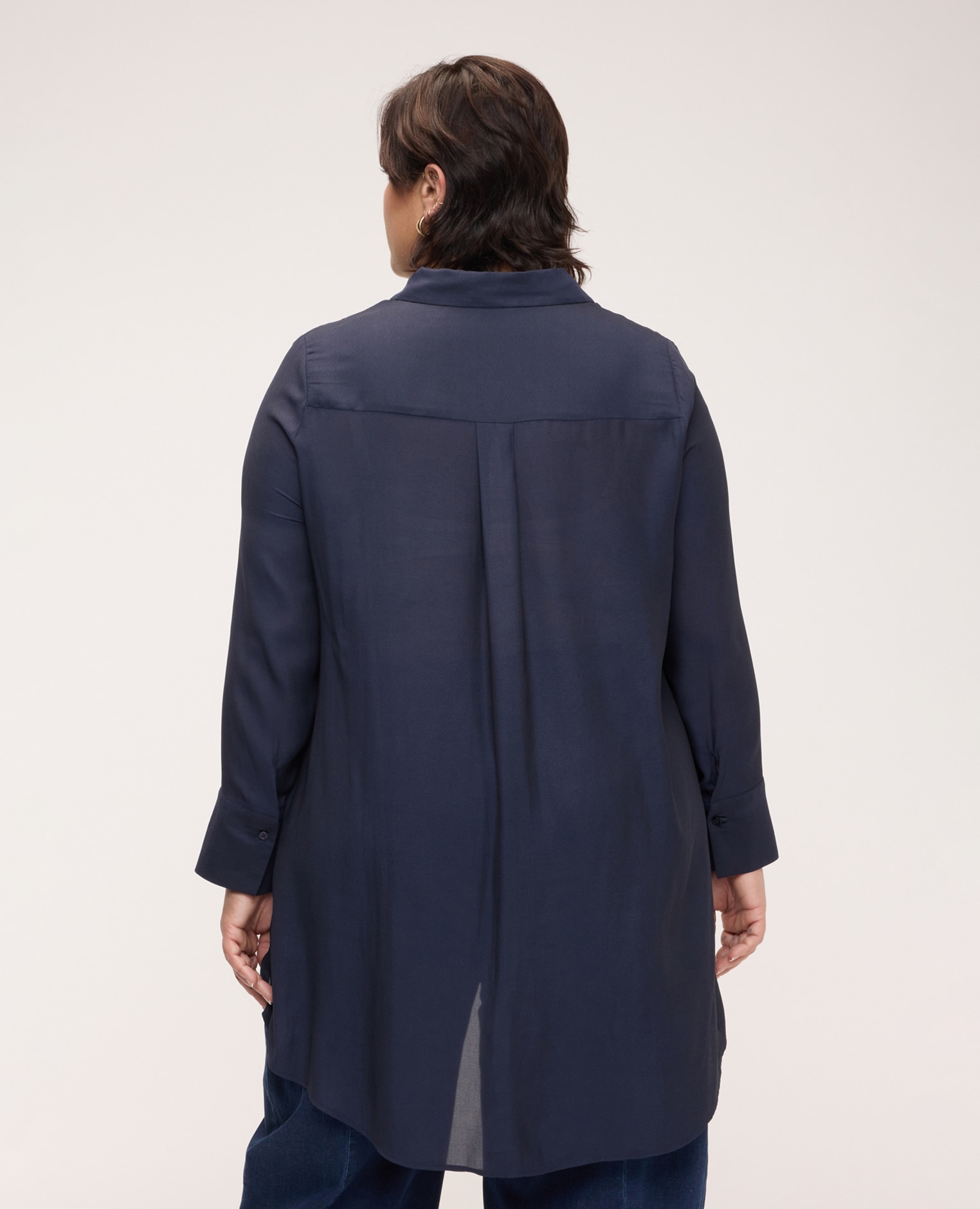 Camisa de mujer de georgette con drapeado de doble capa drapeado lateral con efecto de doble capa: parte superior más corta en el frente y panel más largo en la parte trasera - Fiorella Rubino - Azul Azul-2