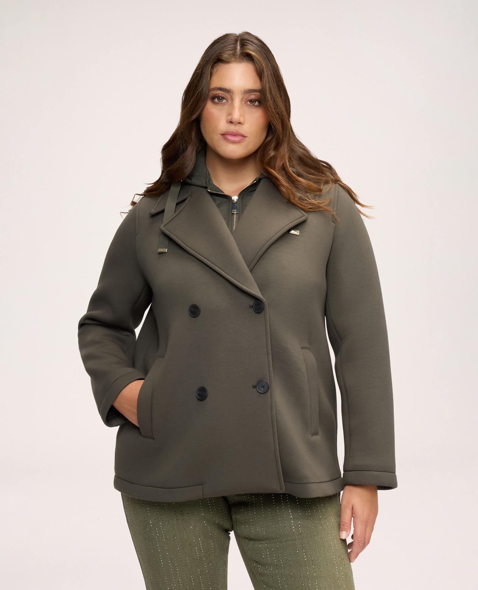 Chaqueta de mujer cruzada con pechera desmontable peto y capucha desmontable según el look - Fiorella Rubino - Verde militar Verde militar-1