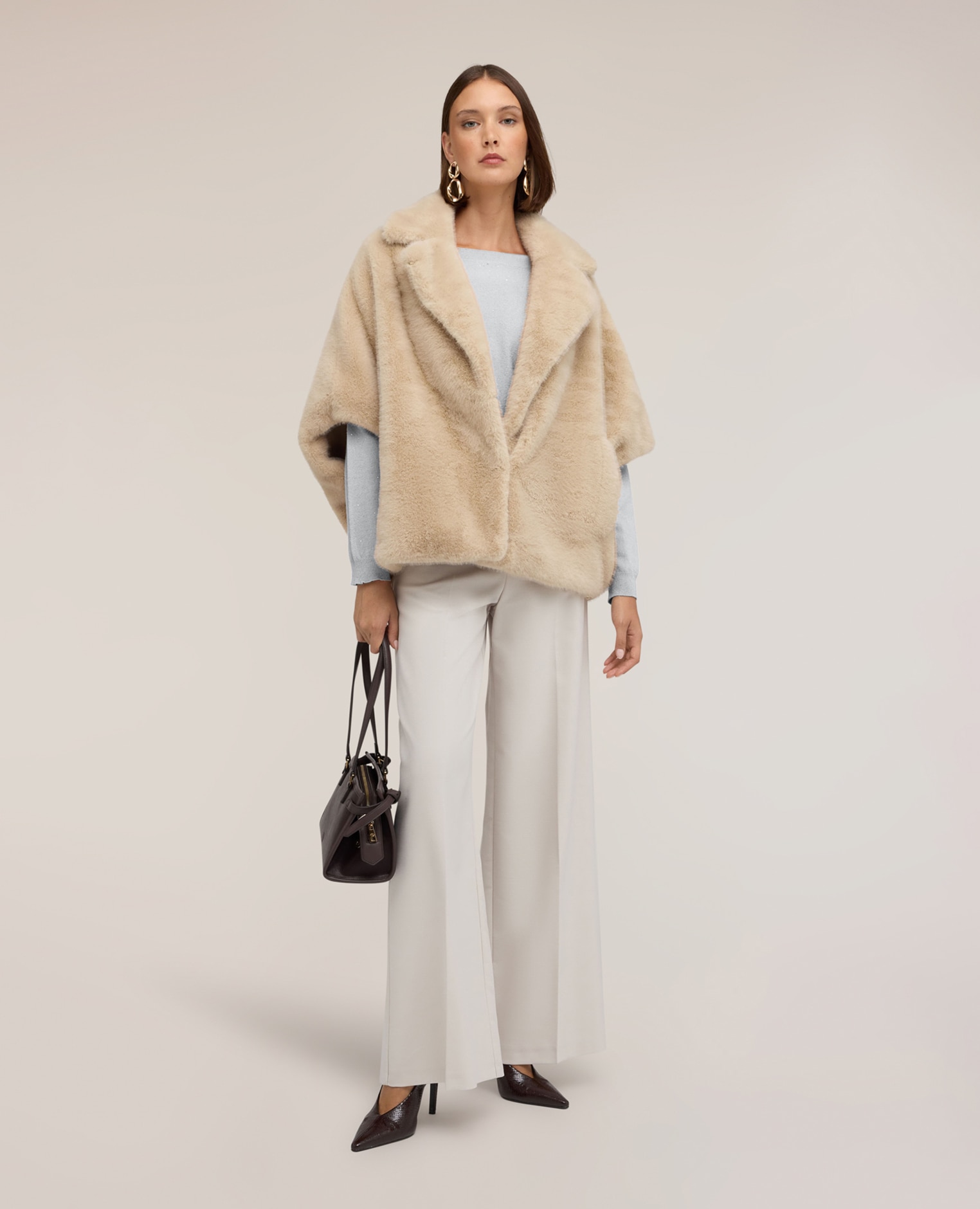 Capa de mujer efecto peluche con maxi cuello ajuste oversize cierre con corchetes - Motivi - Beige Beige-3