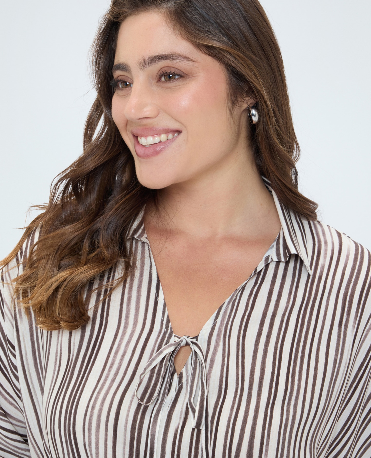 Blusa de mujer de rayas en viscosa ajuste oversize para una sensación agradable sobre la piel - Fiorella Rubino - Marrón Marrón-4