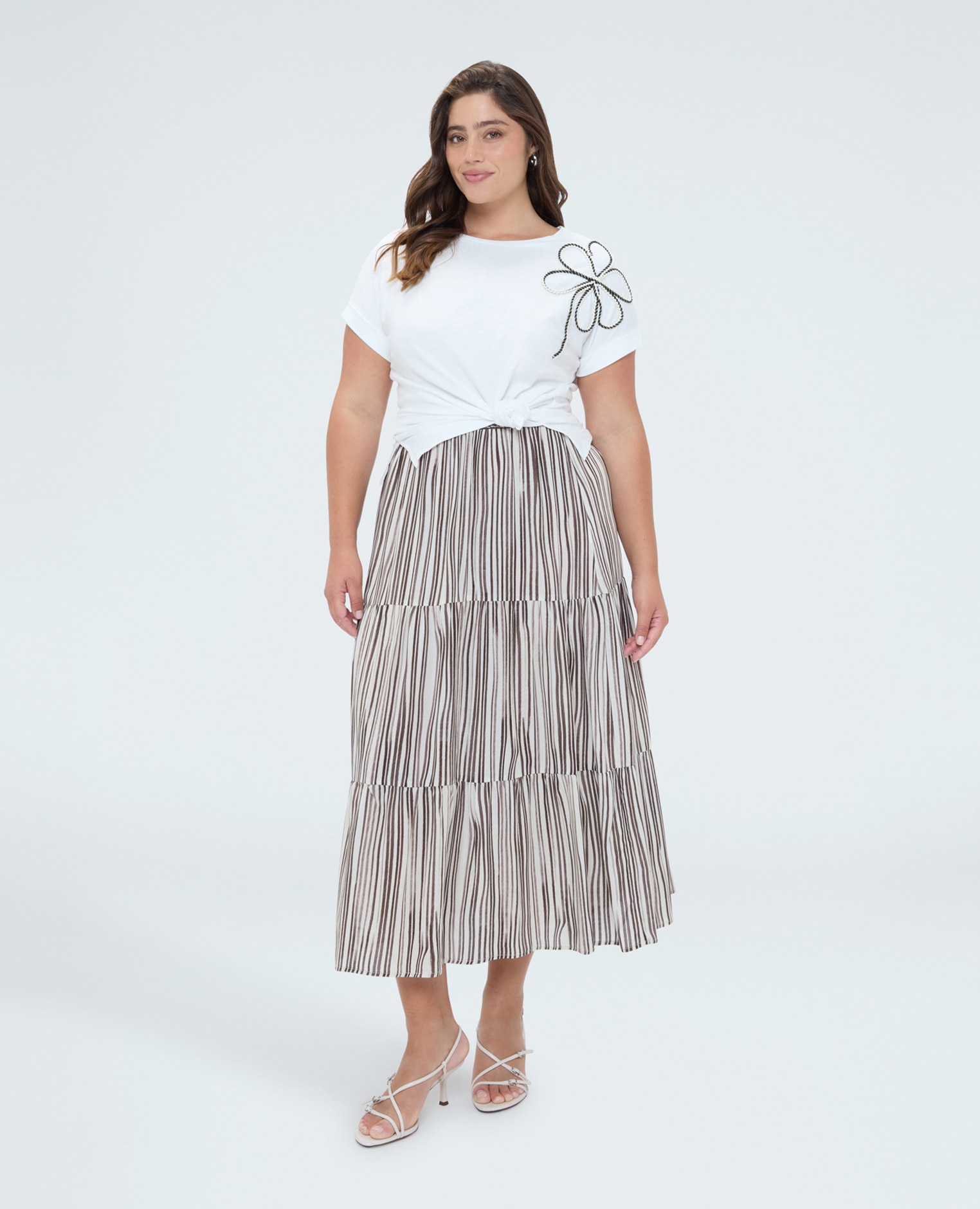 Fiorella Rubino - Falda larga de muselina a rayas con volante diseño con volantes superpuestos y volantes para un efecto dinámico.