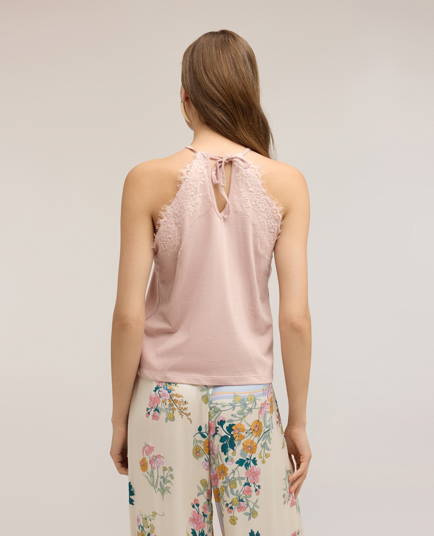 Top de mujer halter neck con detalles de encaje escote halter con cierre de lazos - Motivi - Rosa Rosa-2