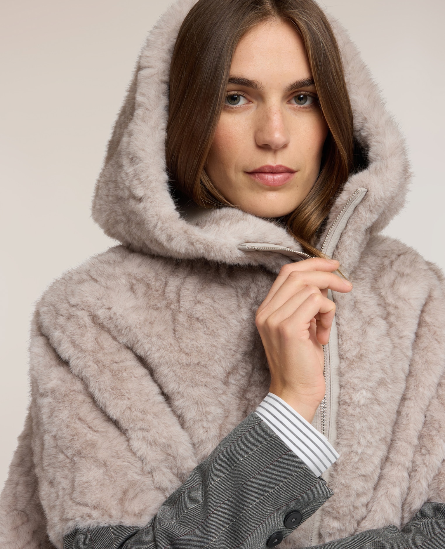 Capa de mujer con capucha ajuste oversize cierre frontal con capucha y cremallera - Motivi - Beige Beige-4