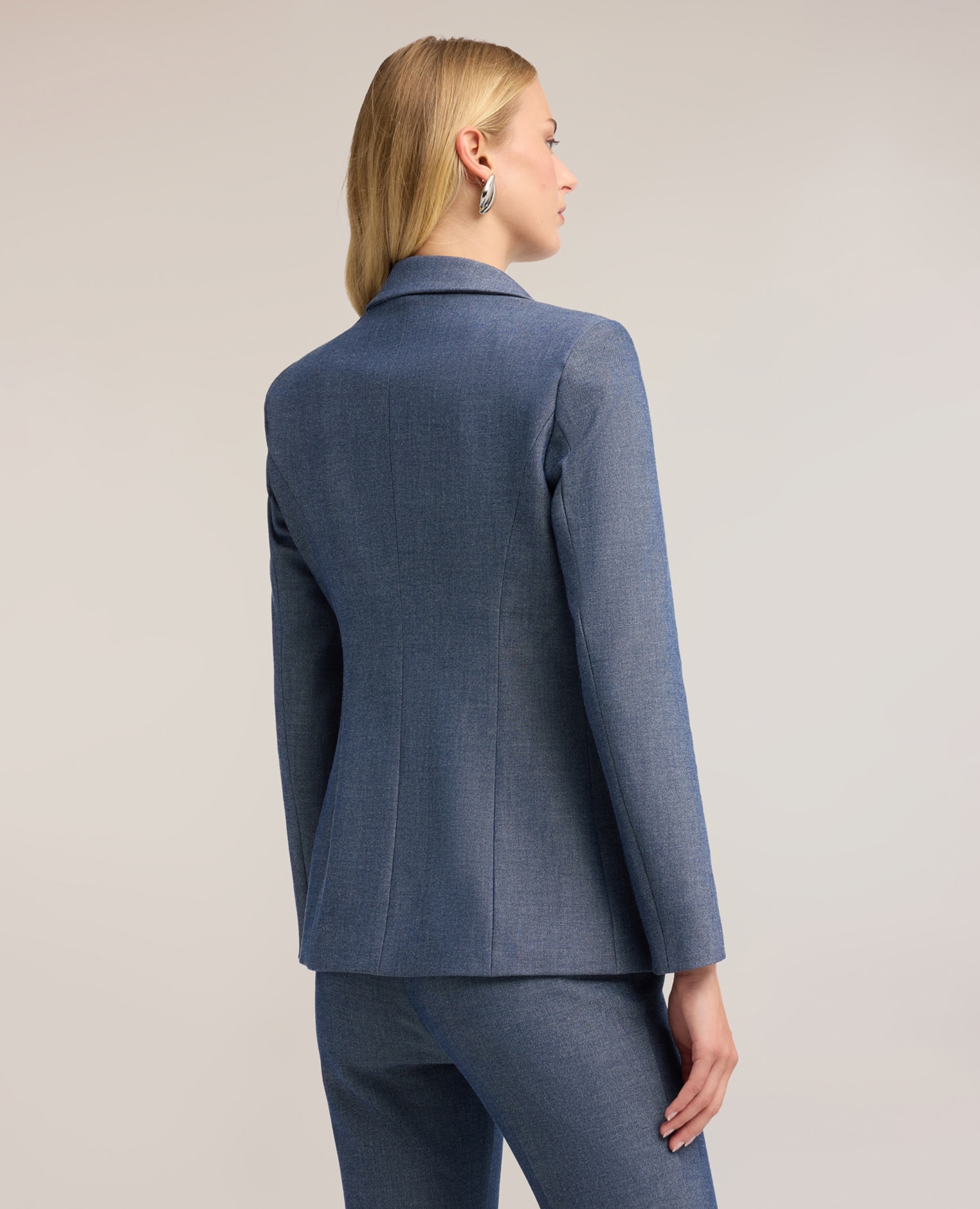 Blazer de mujer en tejido teñido en hilo con solapas de pico solapas de pico con cierre de un solo botón - Motivi - Azul claro Azul claro-2