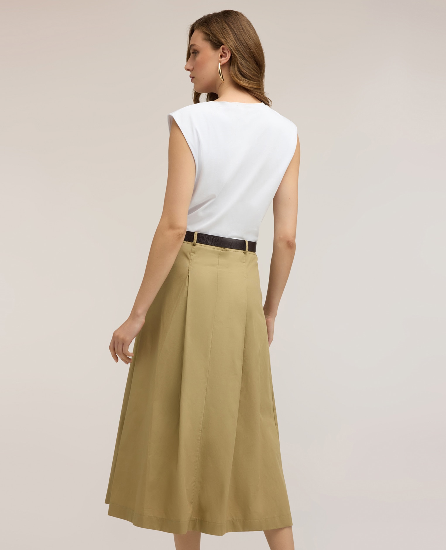Vestido midi con cinturón y falda de popelín top sin mangas cinturón en la cintura con hebilla metálica - Motivi - Beige Beige-2