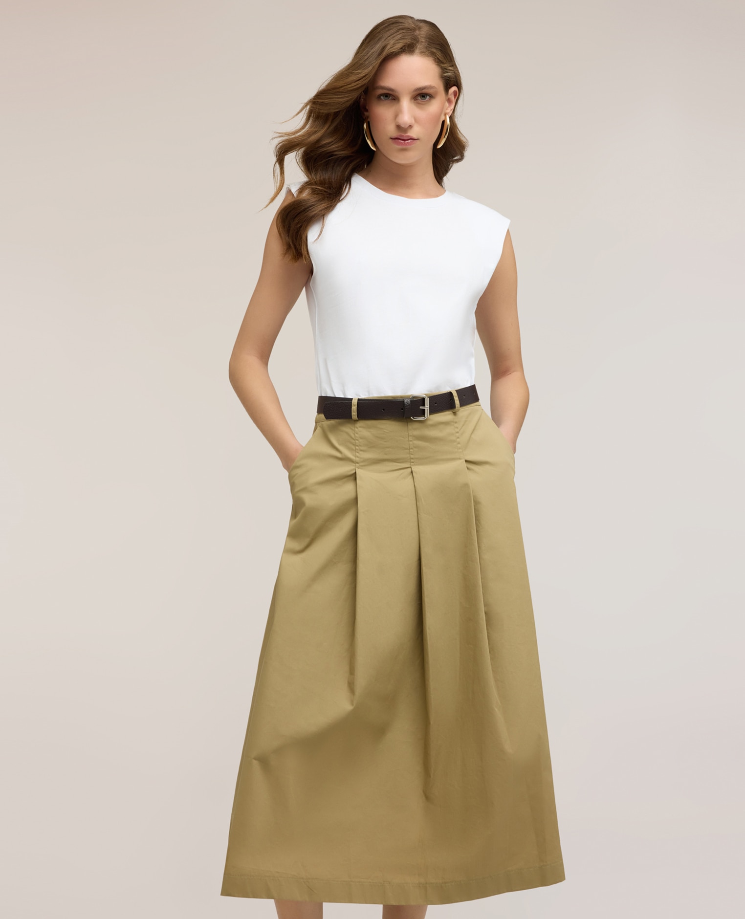 Vestido midi con cinturón y falda de popelín top sin mangas cinturón en la cintura con hebilla metálica - Motivi - Beige Beige-3