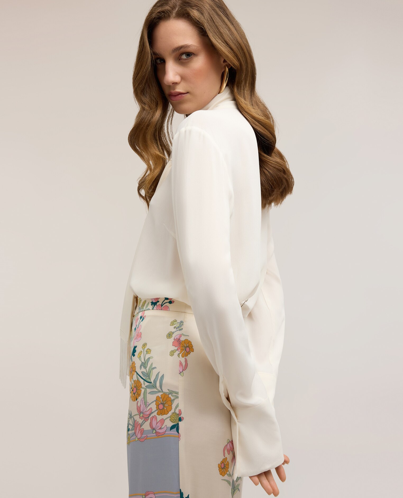 Camisa de mujer de georgette con bufanda ajuste regular con cierre de botones - Motivi - Blanco Blanco-4