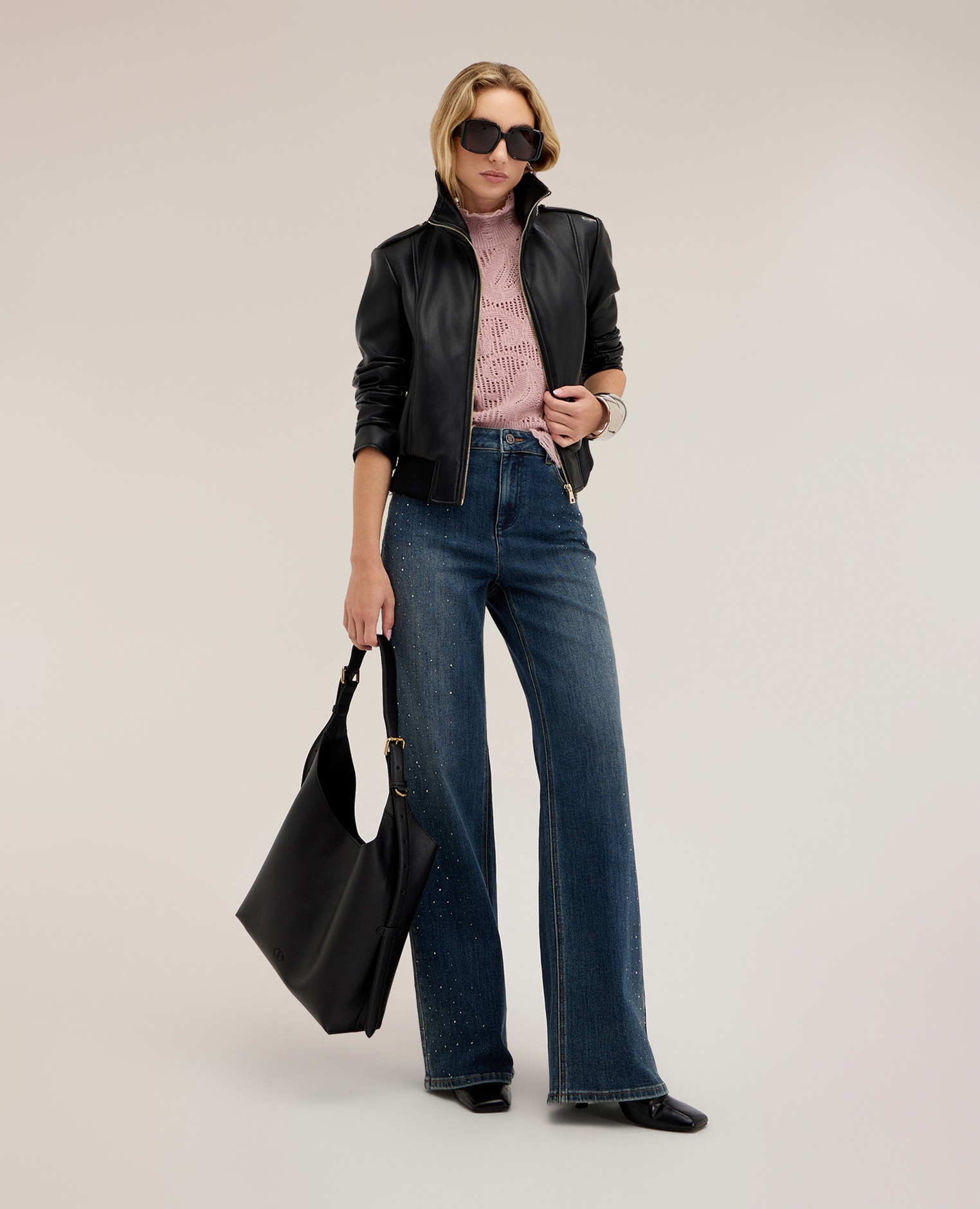 Imagen 3 de Chaqueta de mujer corta con cuello alto y cremallera modelo corto con cierre de cremallera central y cuello alto - Motivi - Negro Negro