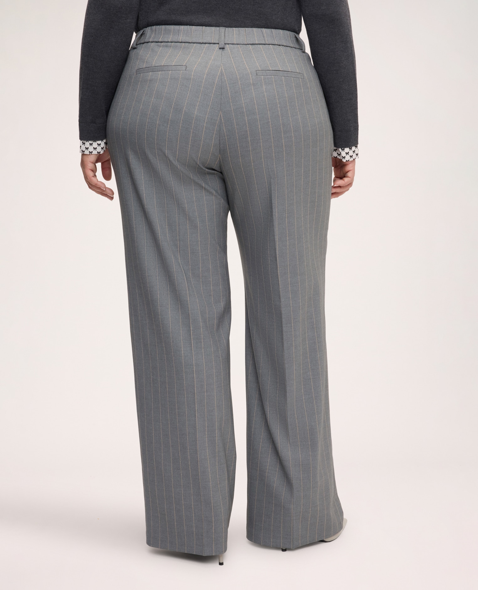 Pantalones de mujer wide leg de rayas diplomáticas pierna ancha pliegue planchado y motivo de rayas diplomáticas - Fiorella Rubino - Gris Gris-2